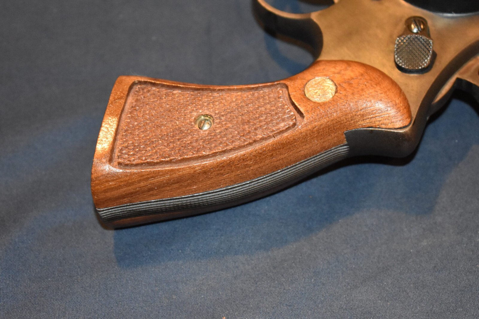 SMITH & WESSON N FRAME MAGNA GRIPS SWNM8 - Image 5