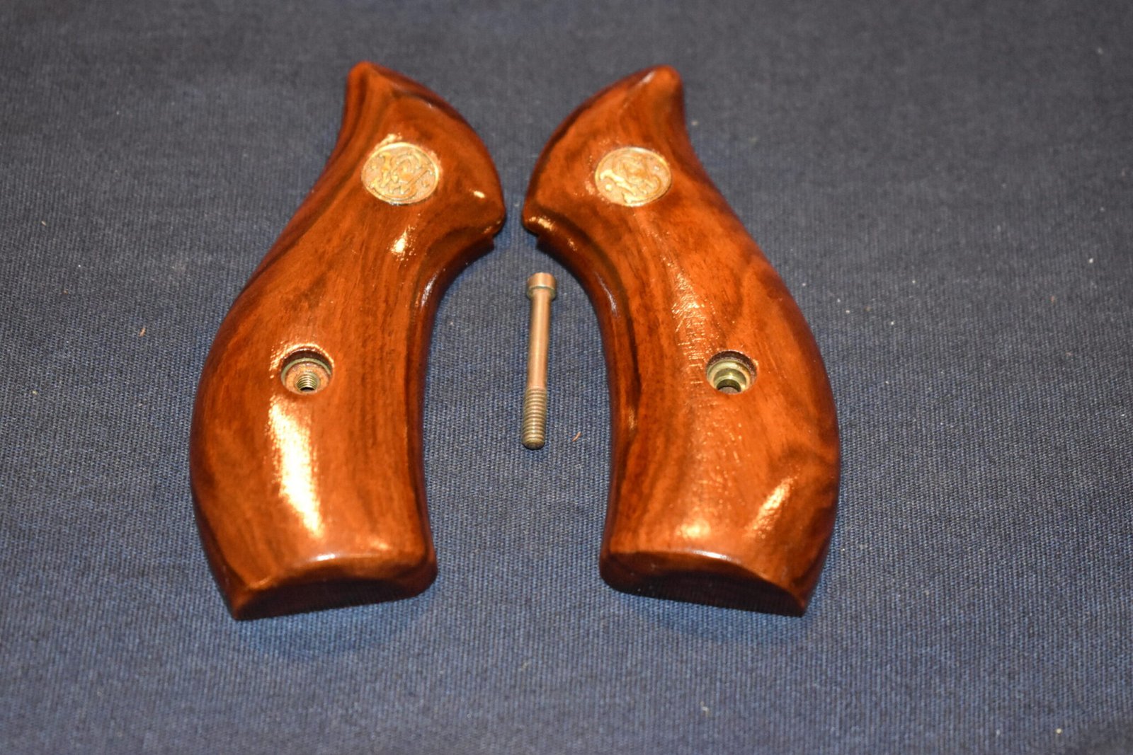 SMITH & WESSON J FRAME PRESENTATION GRIPS JPMRB4 - Image 2