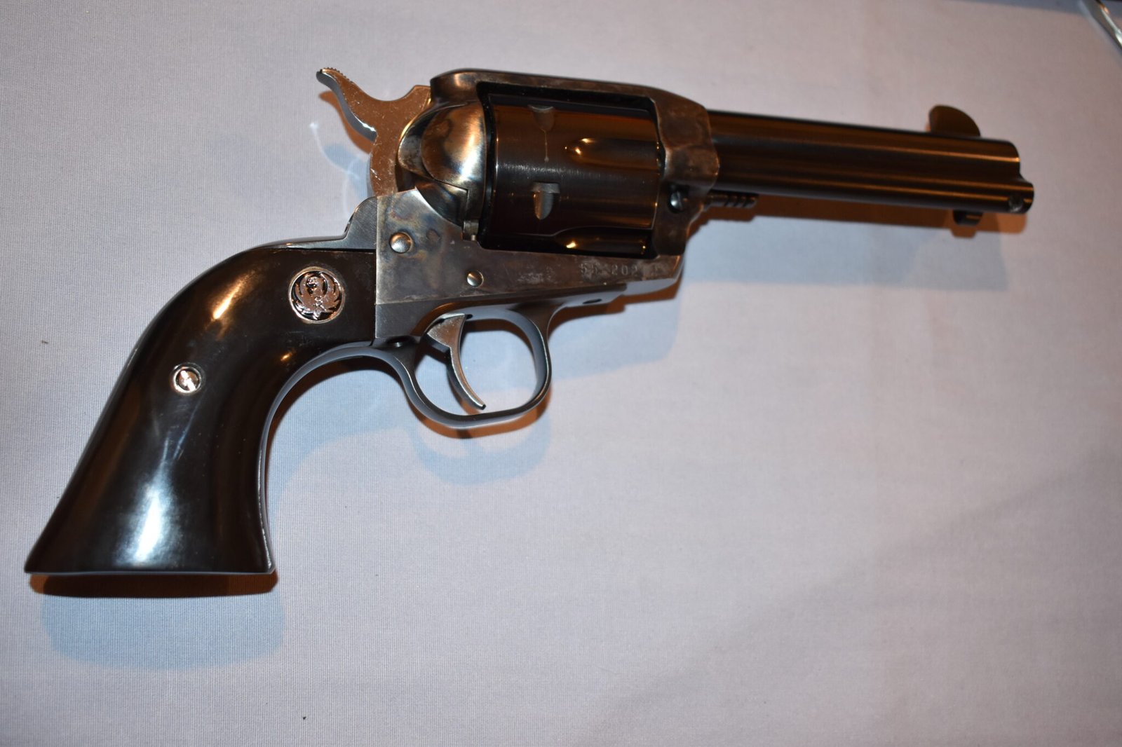 RUGER NEW MODEL BLACKHAWK OR OLD VAQUERO SMOOTH BUFFALO HORN GRIPS RBHBH16 - Image 7