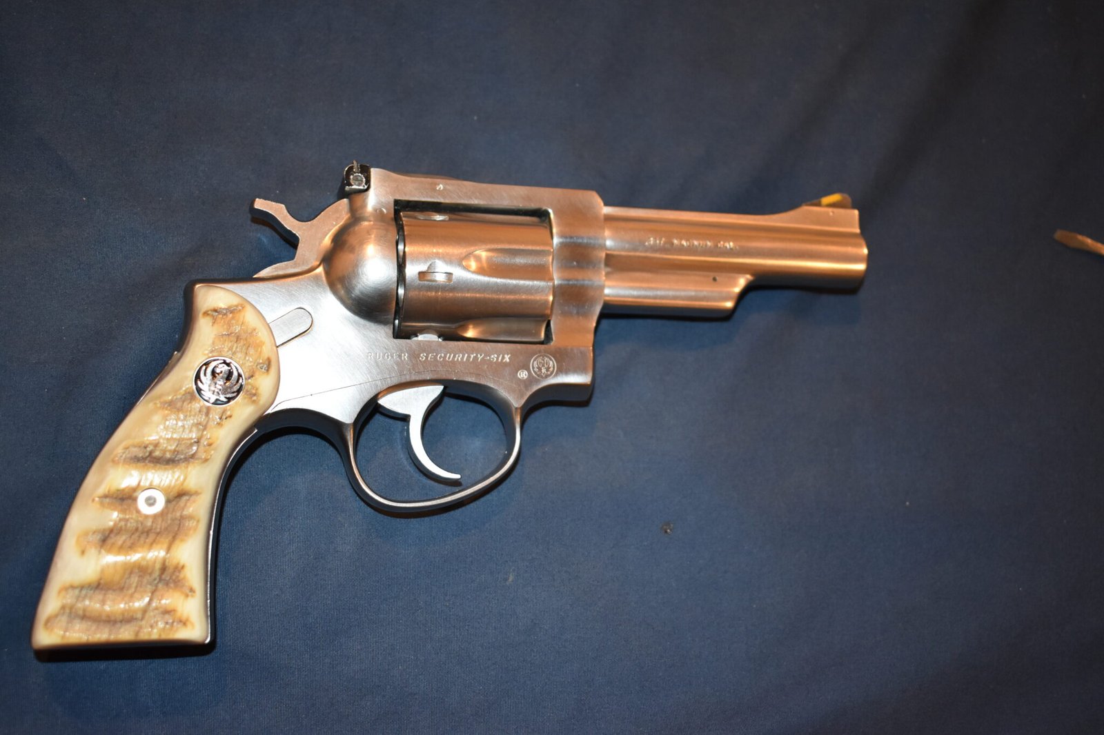RUGER SECURITY SIX RAMS HORN GRIPS RSSRH1 - Image 7