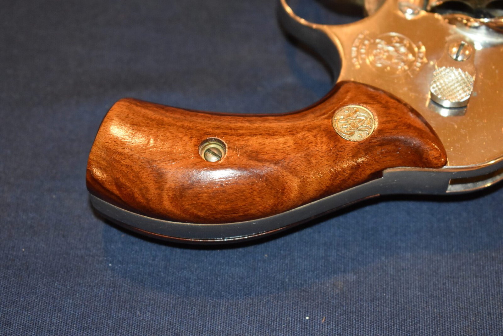 SMITH & WESSON J FRAME PRESENTATION GRIPS JPMRB4 - Image 5