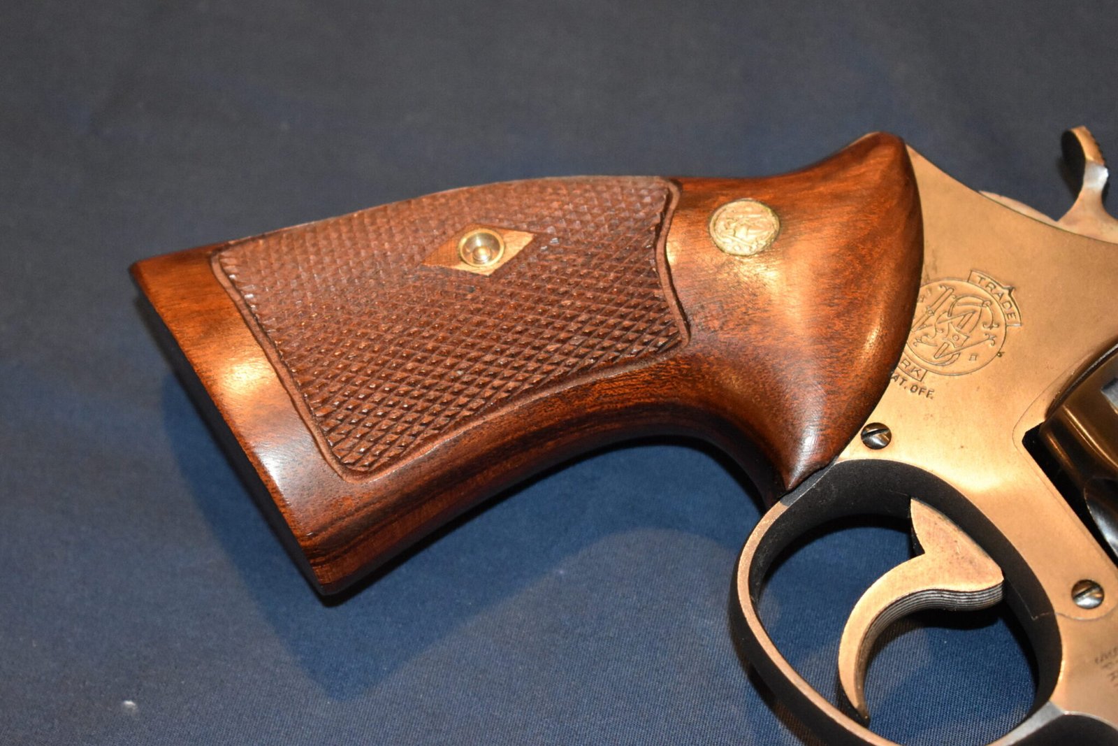 SMITH & WESSON N FRAME "COKE BOTTLE" GRIPS SWNCB5 - Image 11