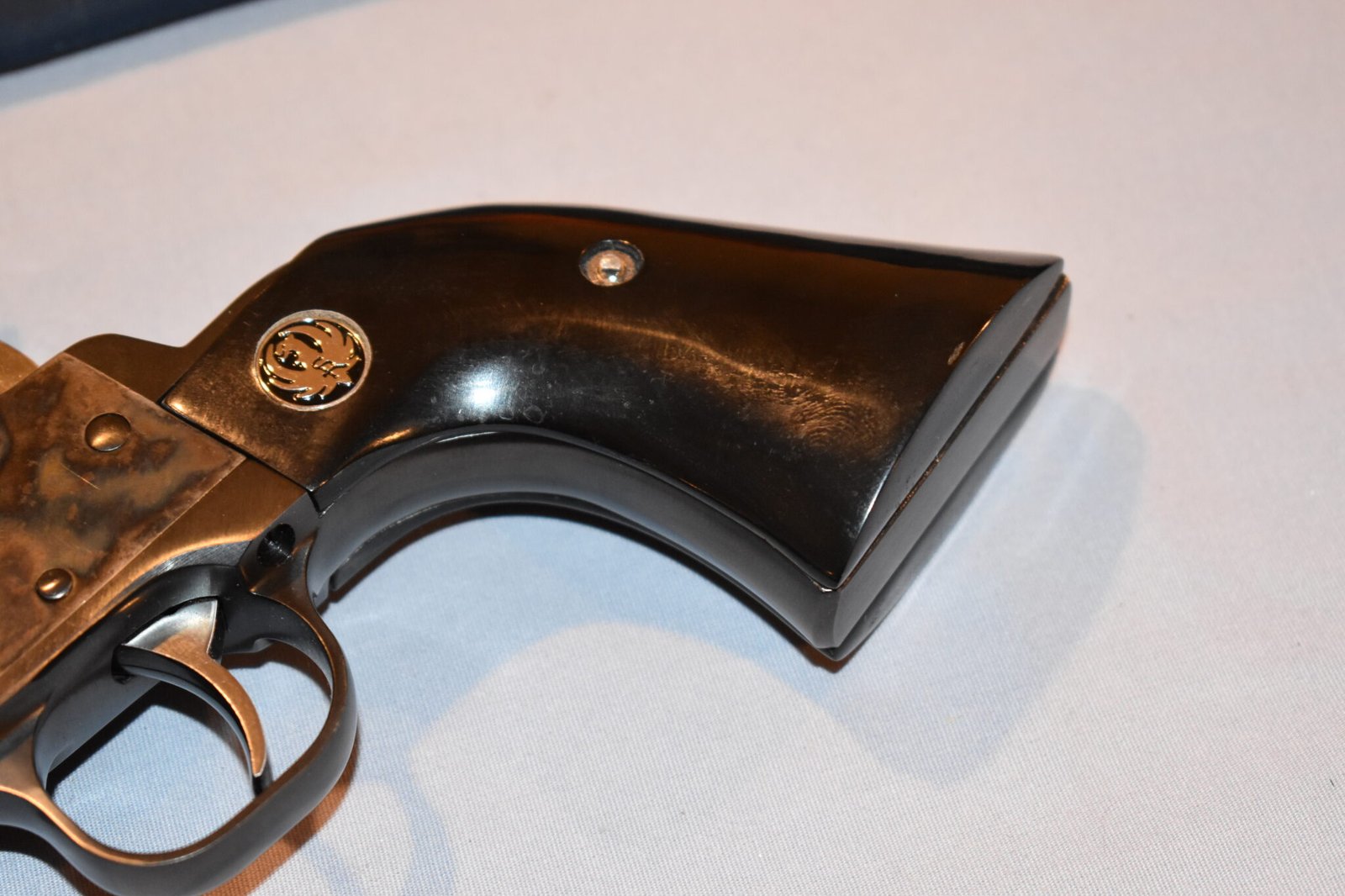 RUGER NEW MODEL BLACKHAWK OR OLD VAQUERO SMOOTH BUFFALO HORN GRIPS RBHBH16 - Image 12