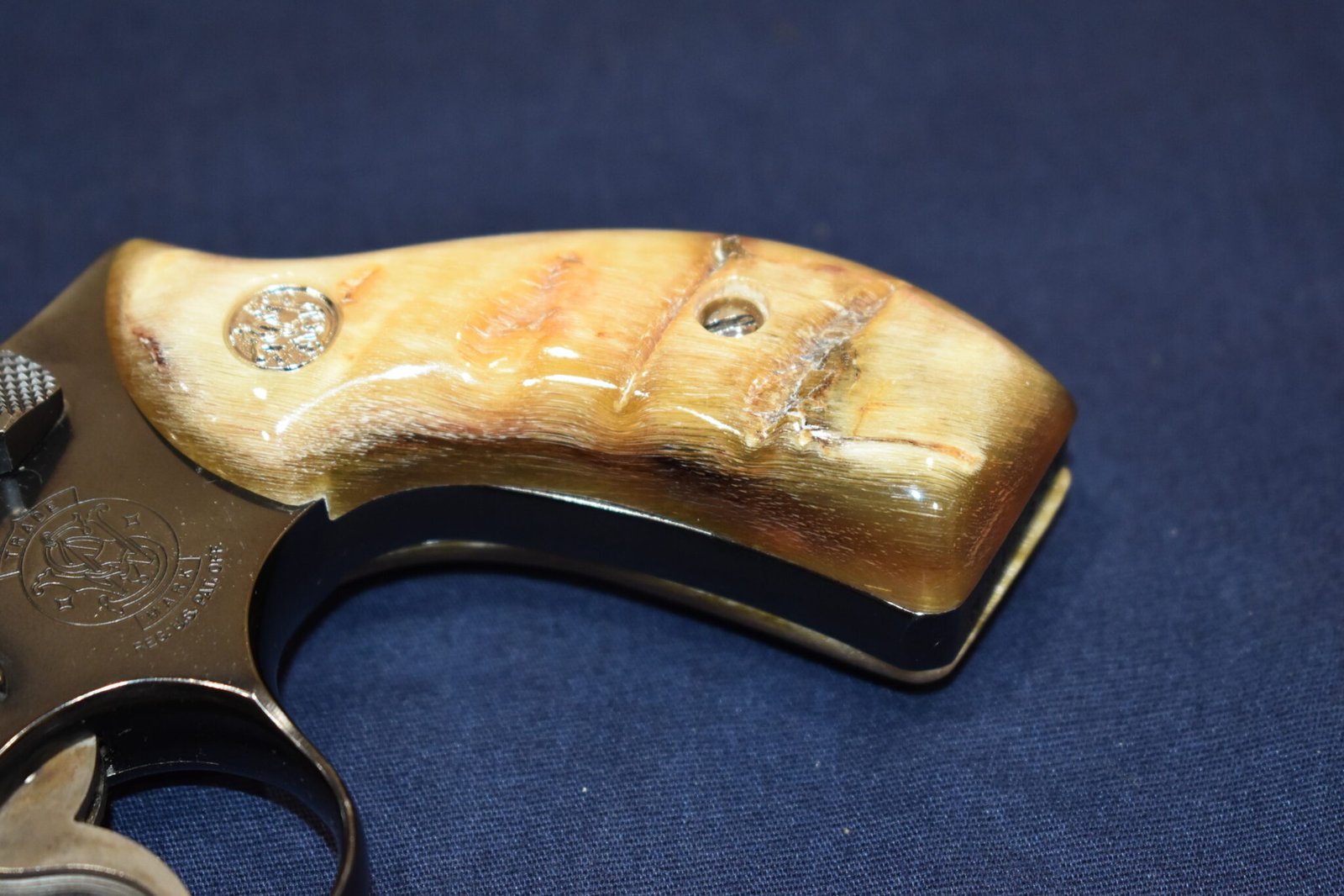 SMITH & WESSON J FRAME ROUND BUTT PREMIUM GRADE RAMS HORN GRIPS JRH9 - Image 12
