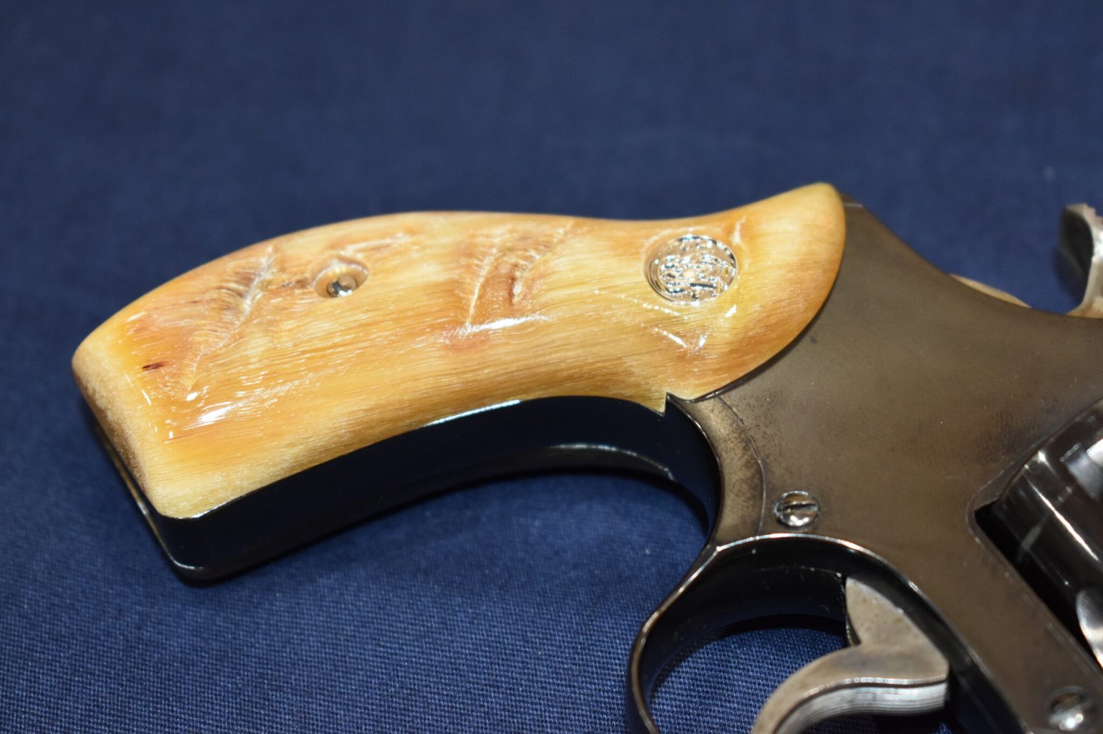 SMITH & WESSON J FRAME ROUND BUTT PREMIUM GRADE RAMS HORN GRIPS JRH9 - Image 11