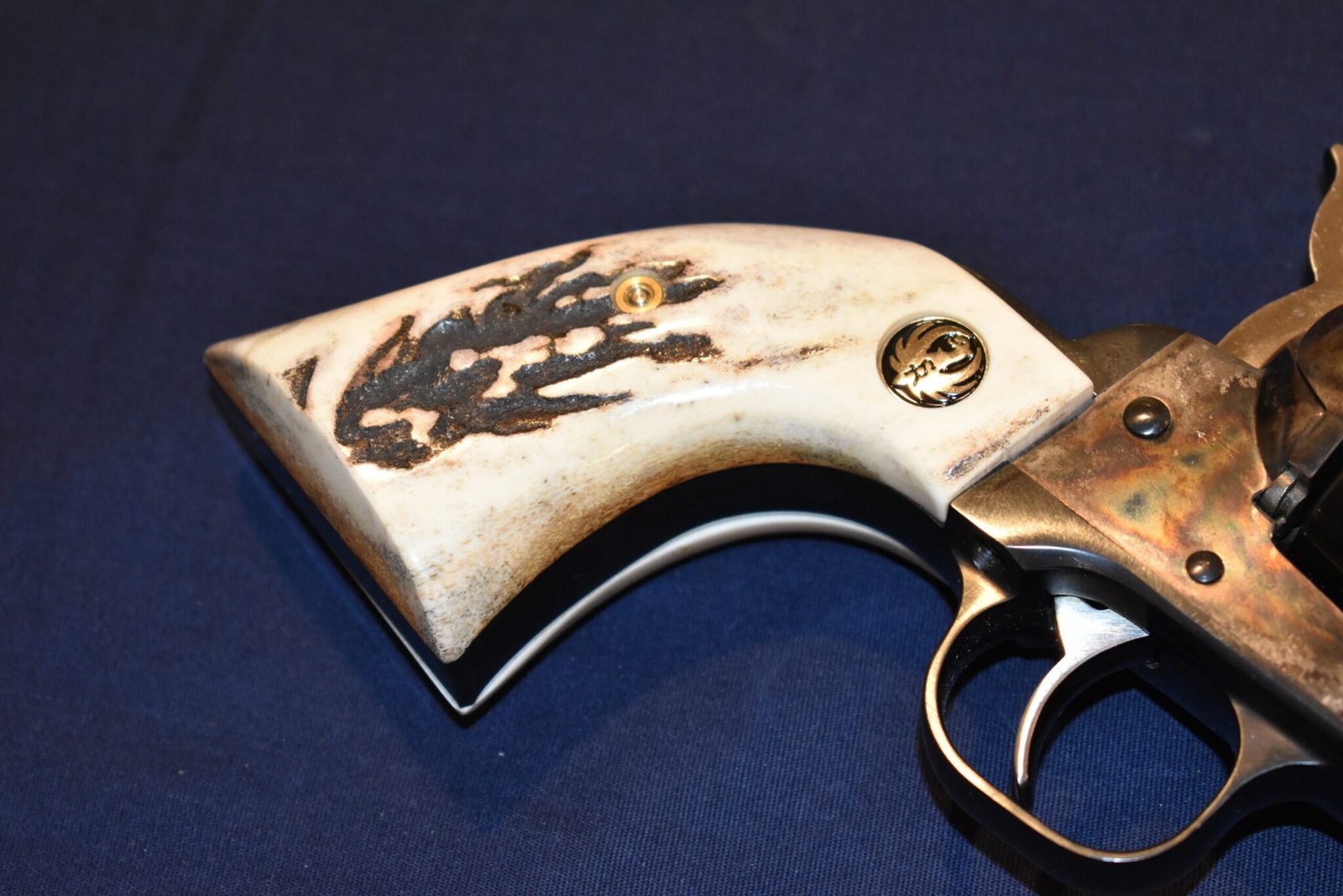 RUGER NEW MODEL BLACKHAWK OR OLD VAQUERO VINTAGE SAMBAR STAG GRIPS RBHS26 - Image 9