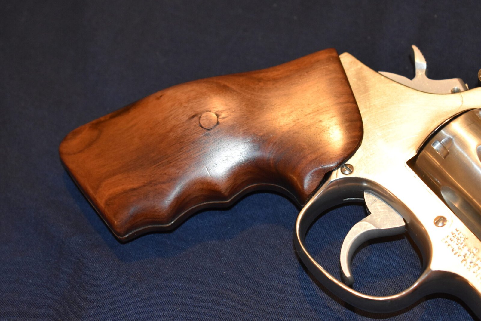 SMITH & WESSON K FRAME FUZZY FARRANT CUSTOM GRIPS SWKFF4 - Image 11