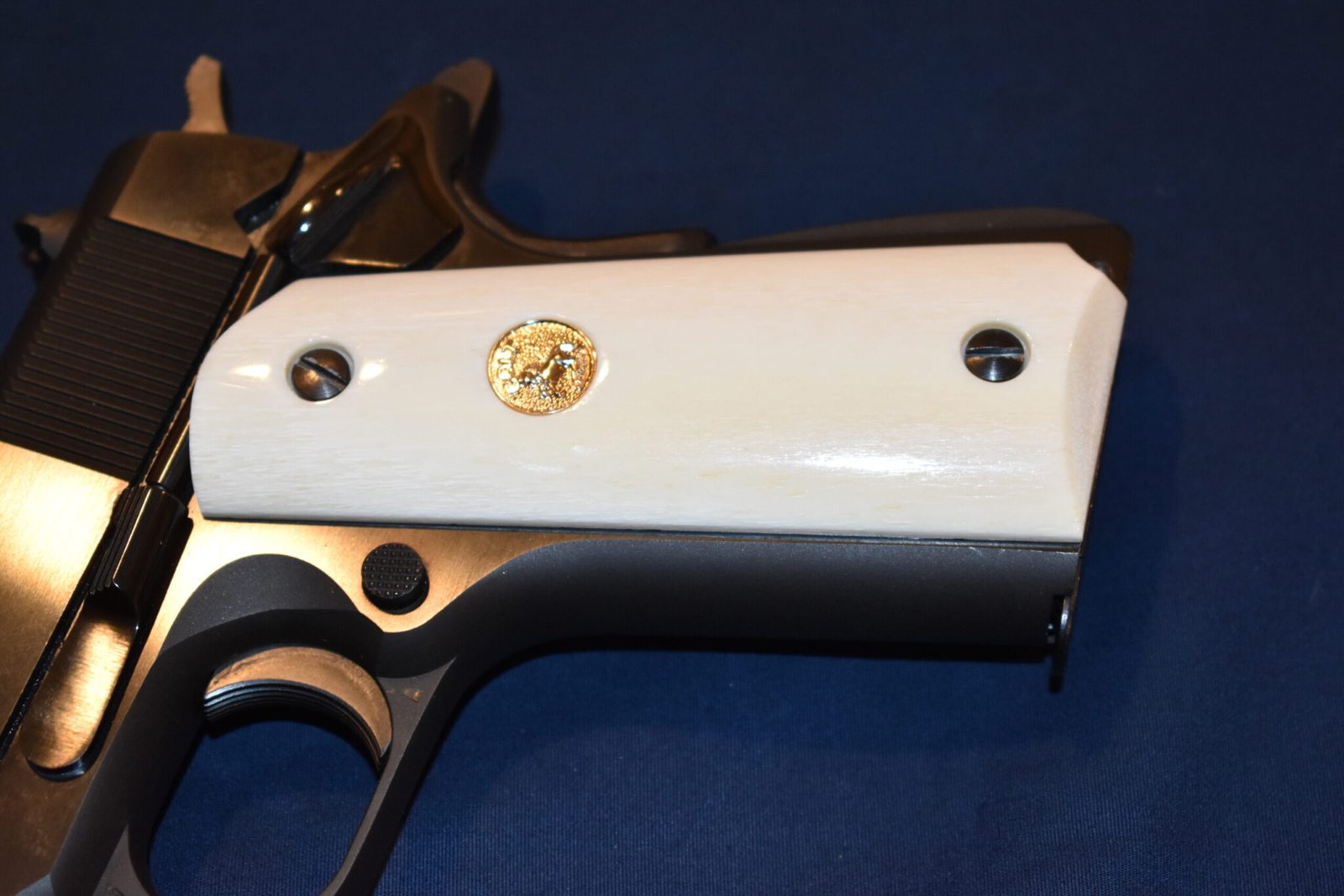 COLT 1911 PREMIUM GRADE GIRAFFE BONE GRIPS 1911GB19 - Image 12