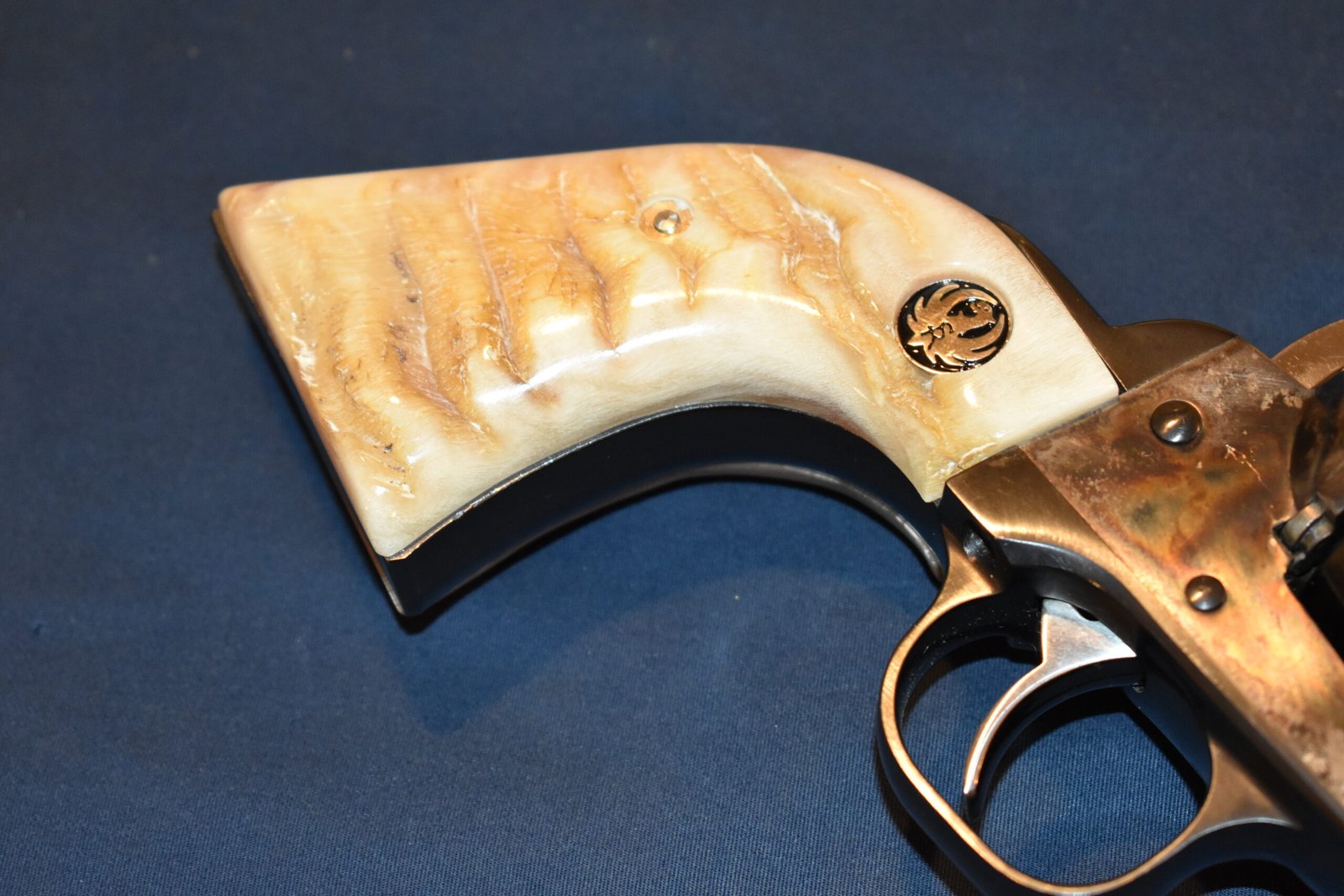RUGER BLACKHAWK / VAQUERO PREMIUM GRADE RAMS HORN GRIPS RBHRH8 - Image 11