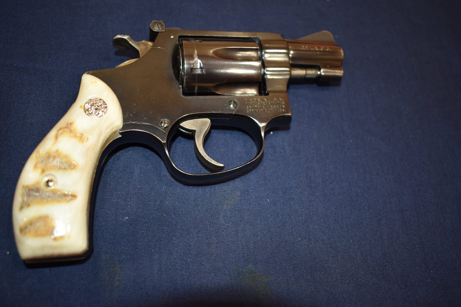 SMITH & WESSON J FRAME ROUND BUTT PREMIUM GRADE RAMS HORN GRIPS JRH10 - Image 7
