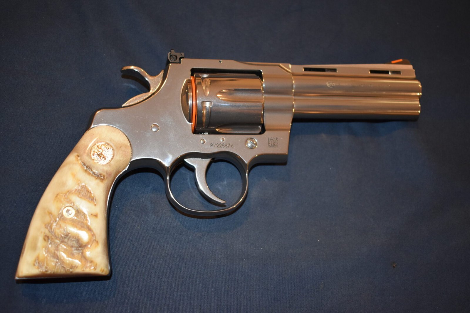 COLT PYTHON PREMIUM GRADE RAM'S HORN GRIPS CPRH7 - Image 7