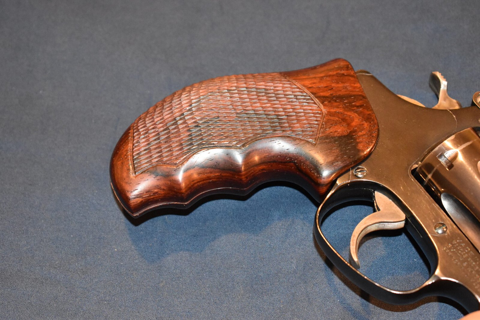 SMITH & WESSON K FRAME FUZZY FARRANT CUSTOM GRIPS SWJFF2 - Image 11