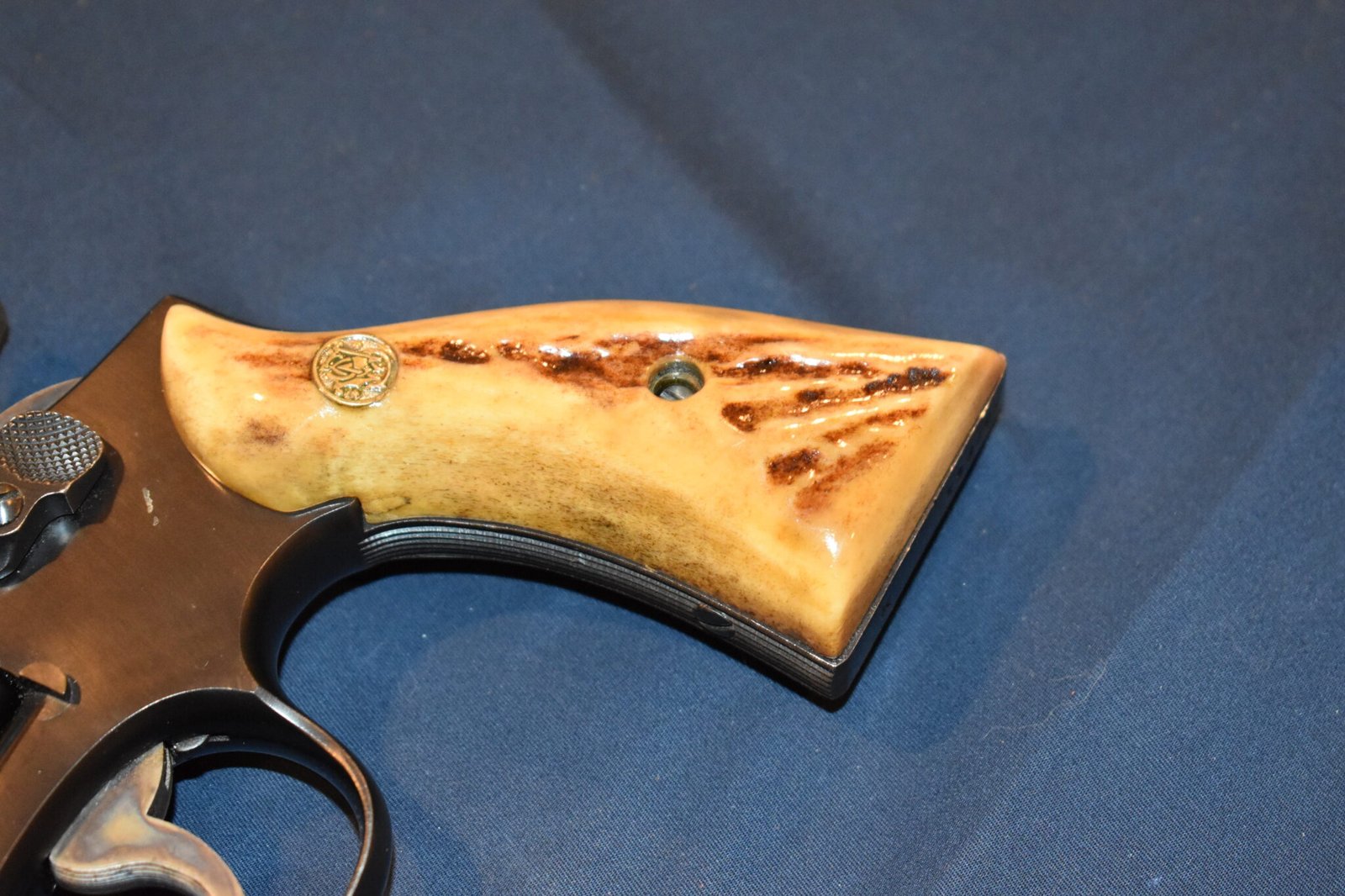 SMITH & WESSON K FRAME SQUARE BUTT VINTAGE SAMBAR STAG GRIPS KSQSS16 - Image 12