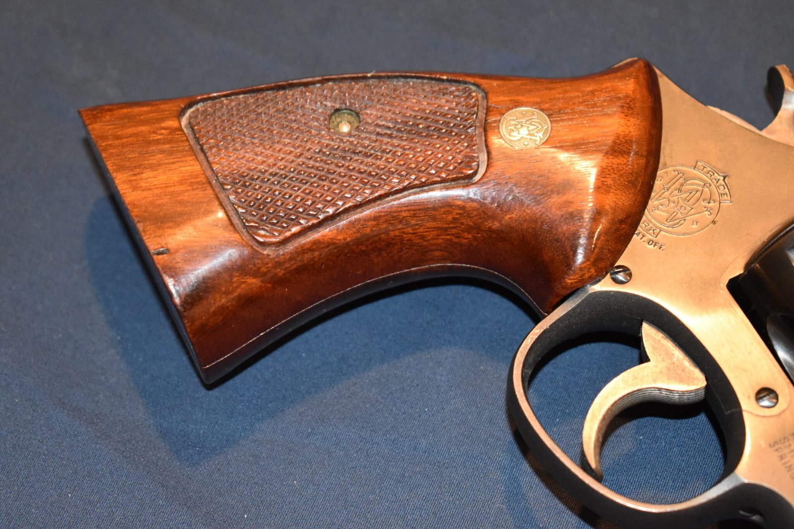 SMITH & WESSON FACTORY N FRAME TARGET GRIPS NT57 - Image 5