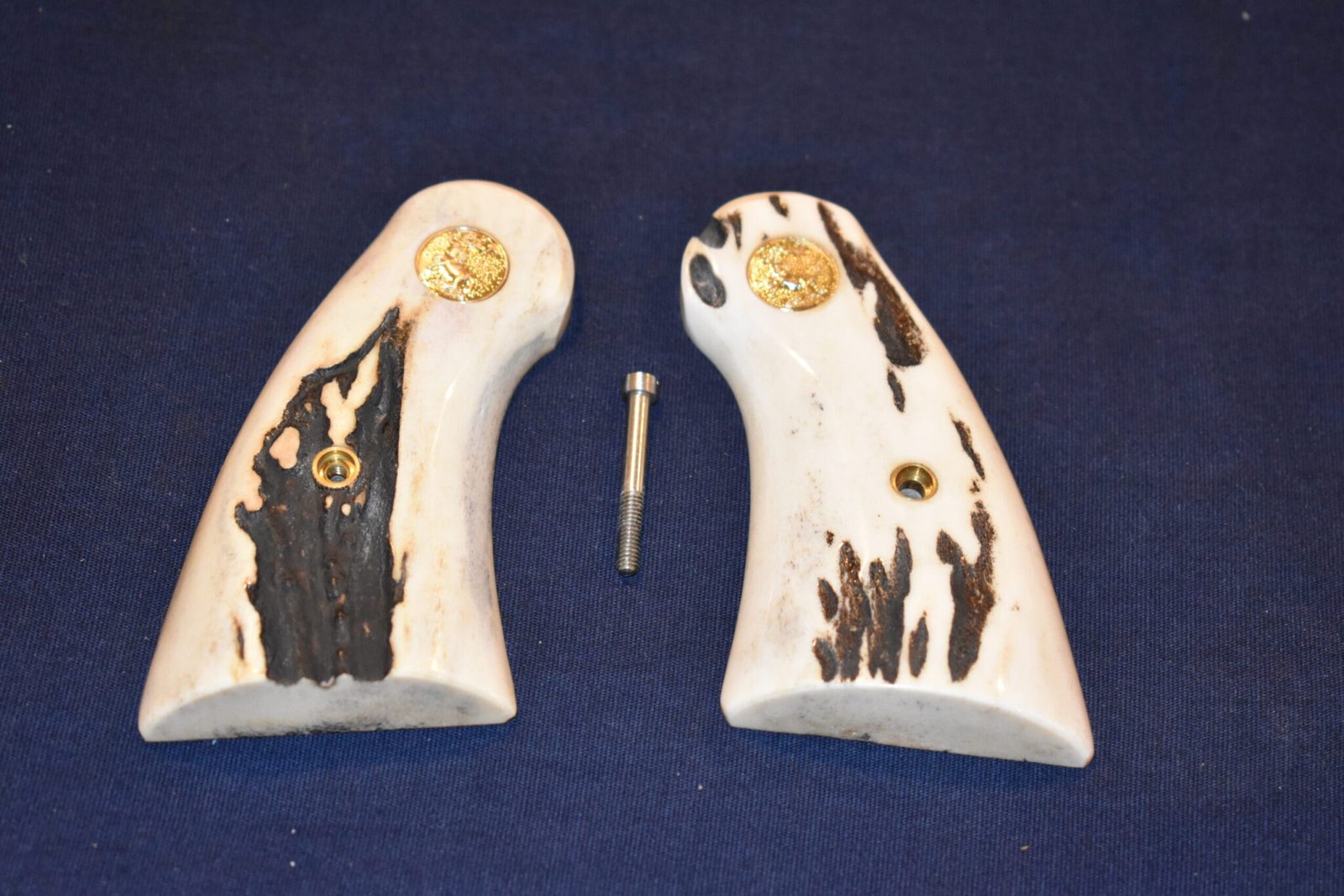 COLT PYTHON SAMBAR STAG GRIPS CPSS15 - Image 2