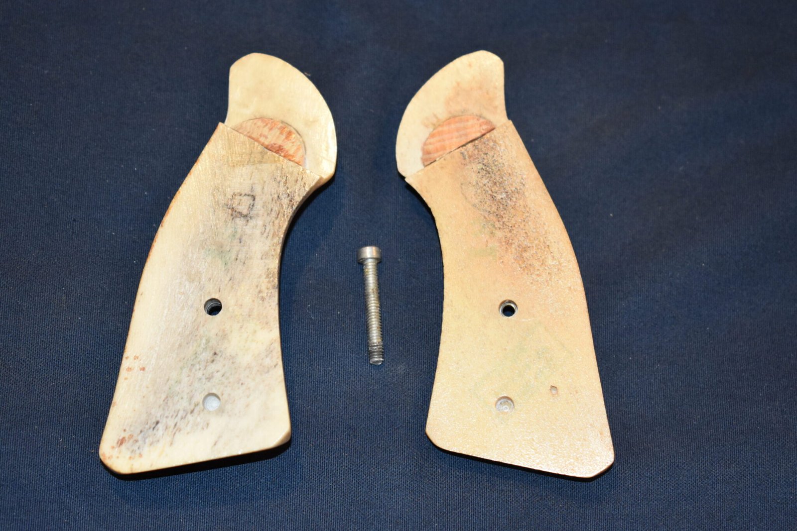 SMITH & WESSON J FRAME SQUARE BUTT VINTAGE STAG GRIPS JSQS8 - Image 3
