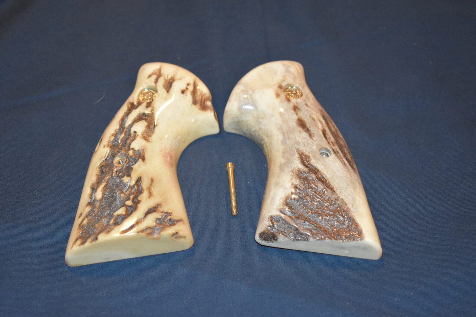 SMITH & WESSON K FRAME TARGET SQUARE BUTT SAMBAR STAG GRIPS KSQSS17 - Image 2