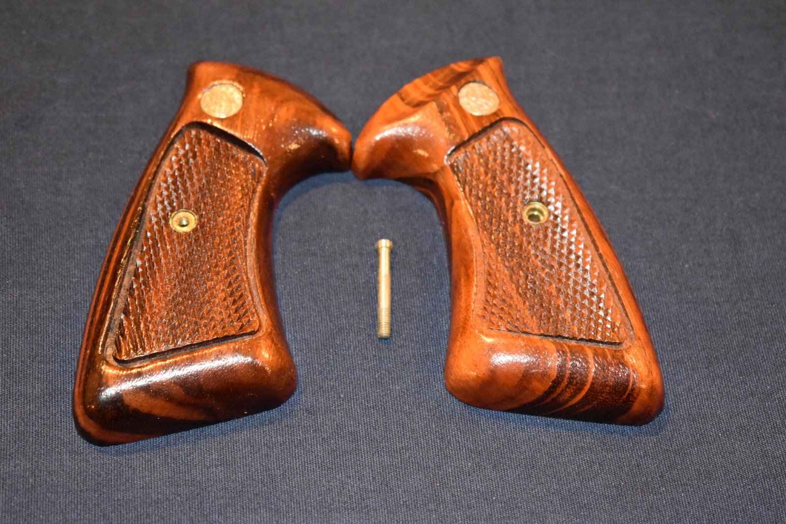 SMITH & WESSON J FRAME TARGET GRIP JT16 - Image 2