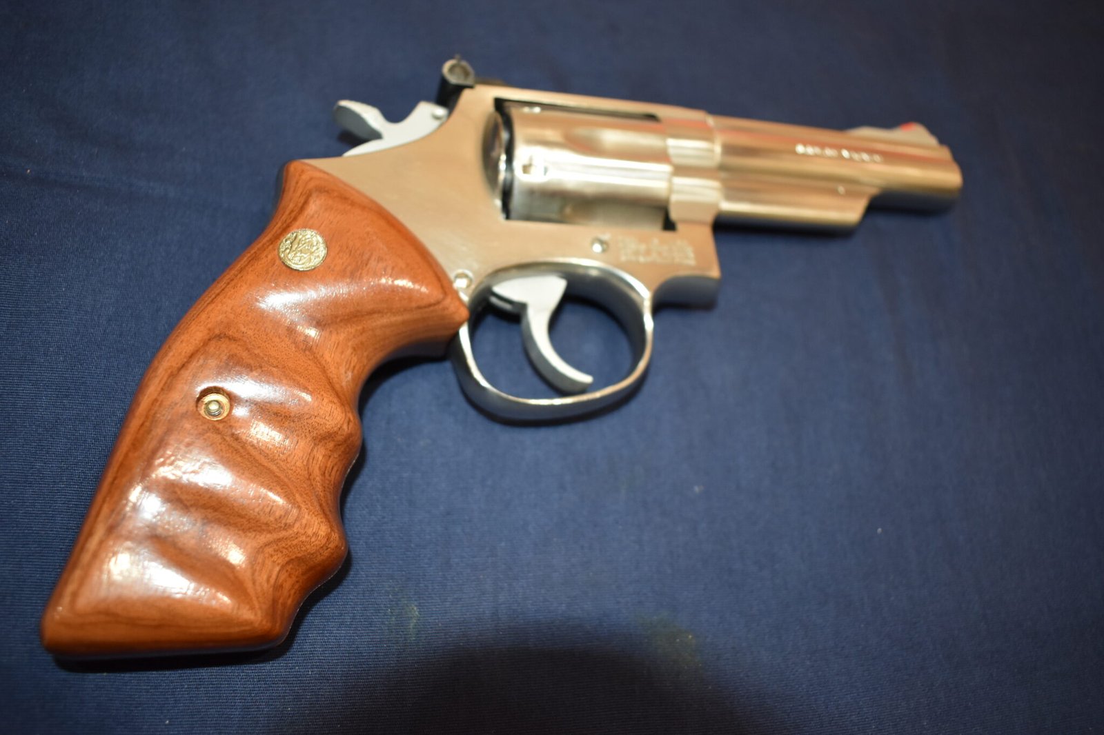 SMITH & WESSON K FRAME SQUARE BUTT FACTORY COMBAT GRIPS KSQC10 - Image 7