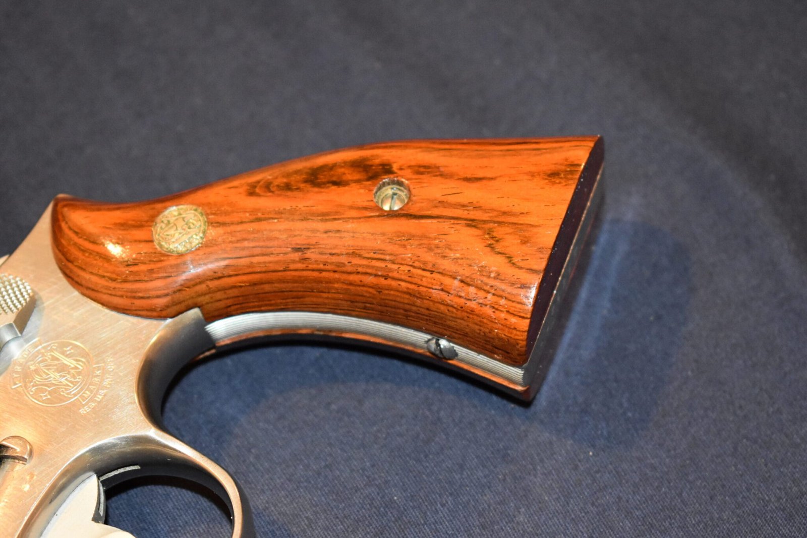 SMITH & WESSON K FRAME FACTORY PRESENTATION GRIPS KSQPM2 - Image 12