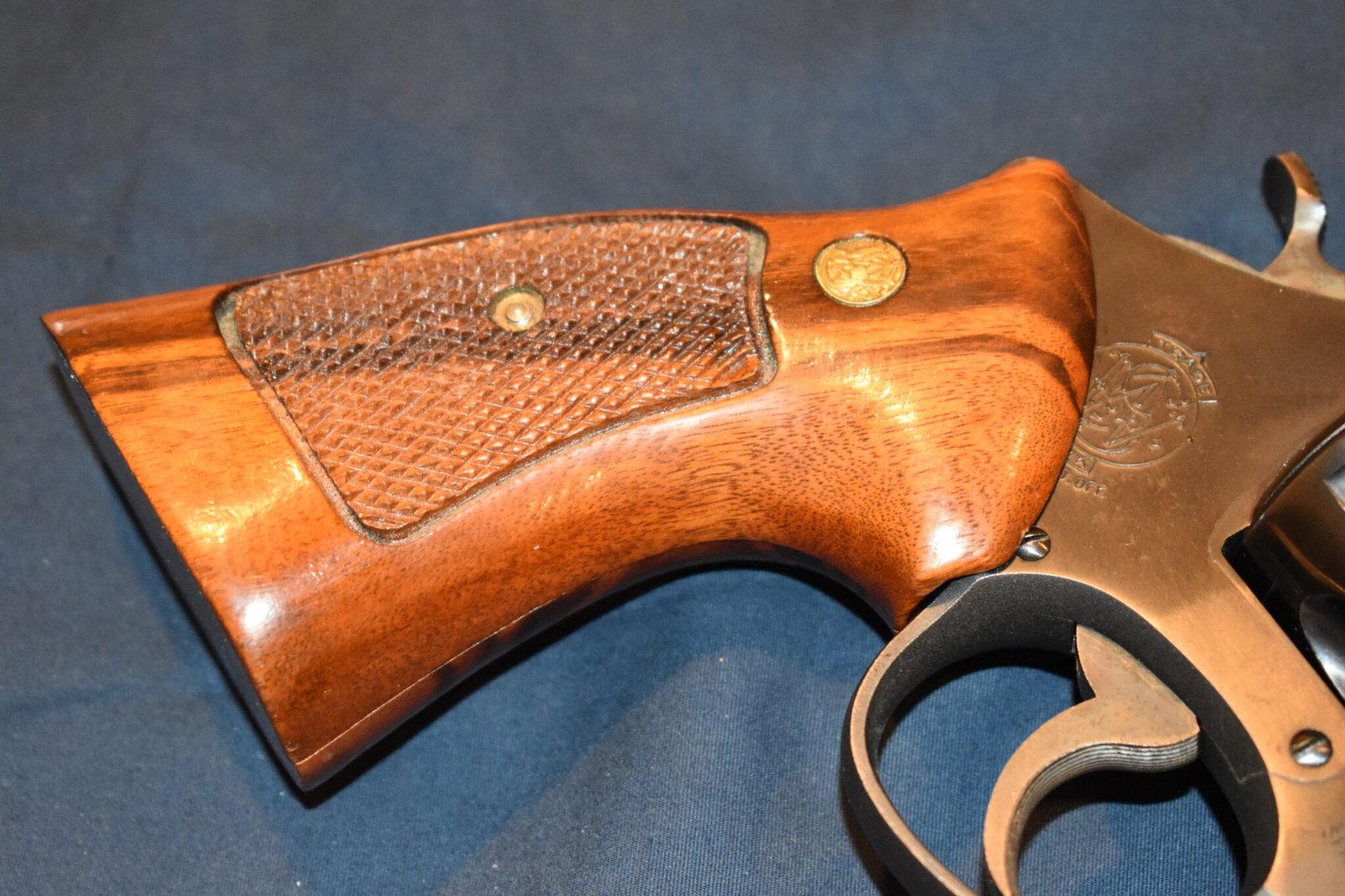 SMITH & WESSON FACTORY N FRAME TARGET GRIPS NT32 - Image 11