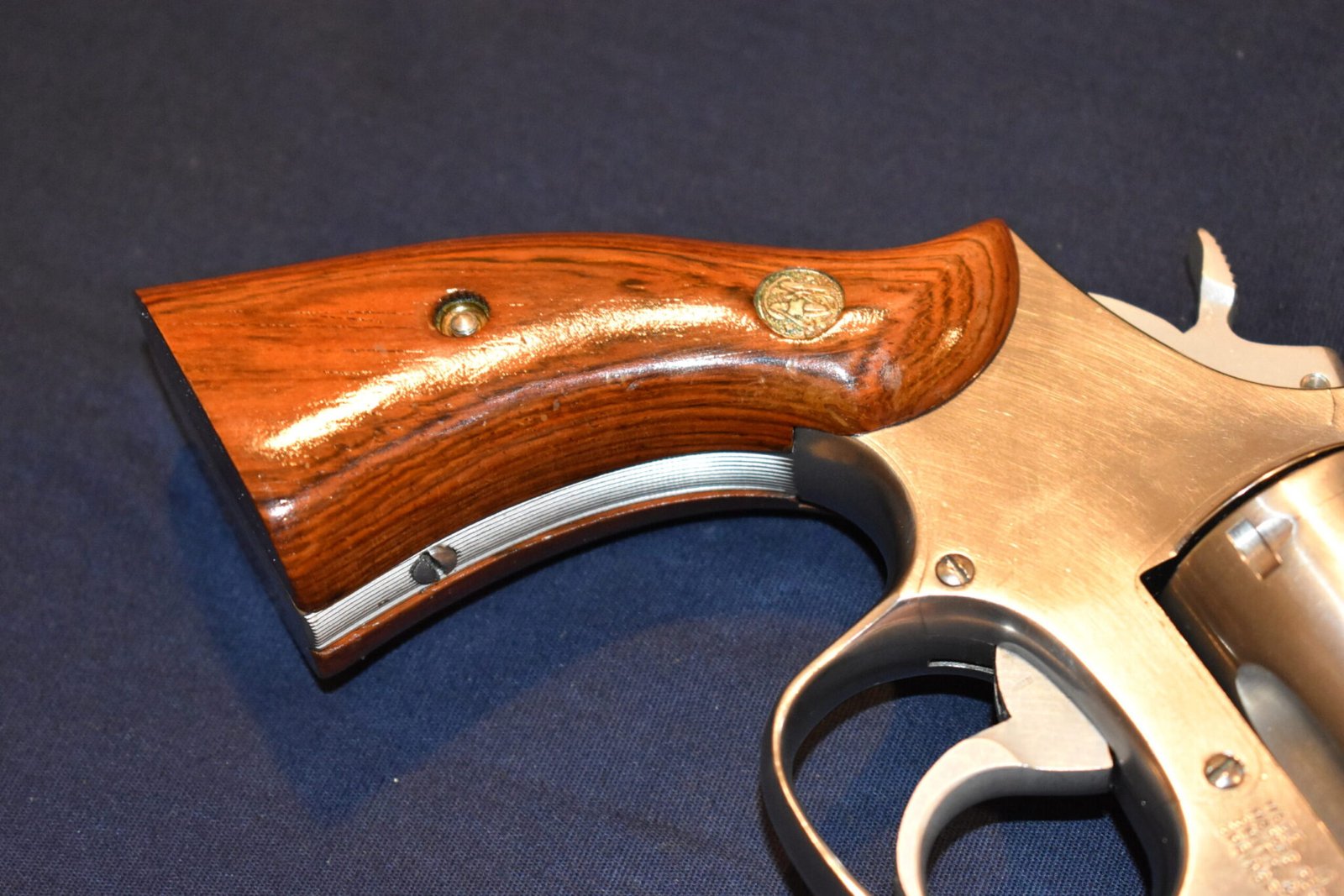 SMITH & WESSON K FRAME FACTORY PRESENTATION GRIPS KSQPM2 - Image 11