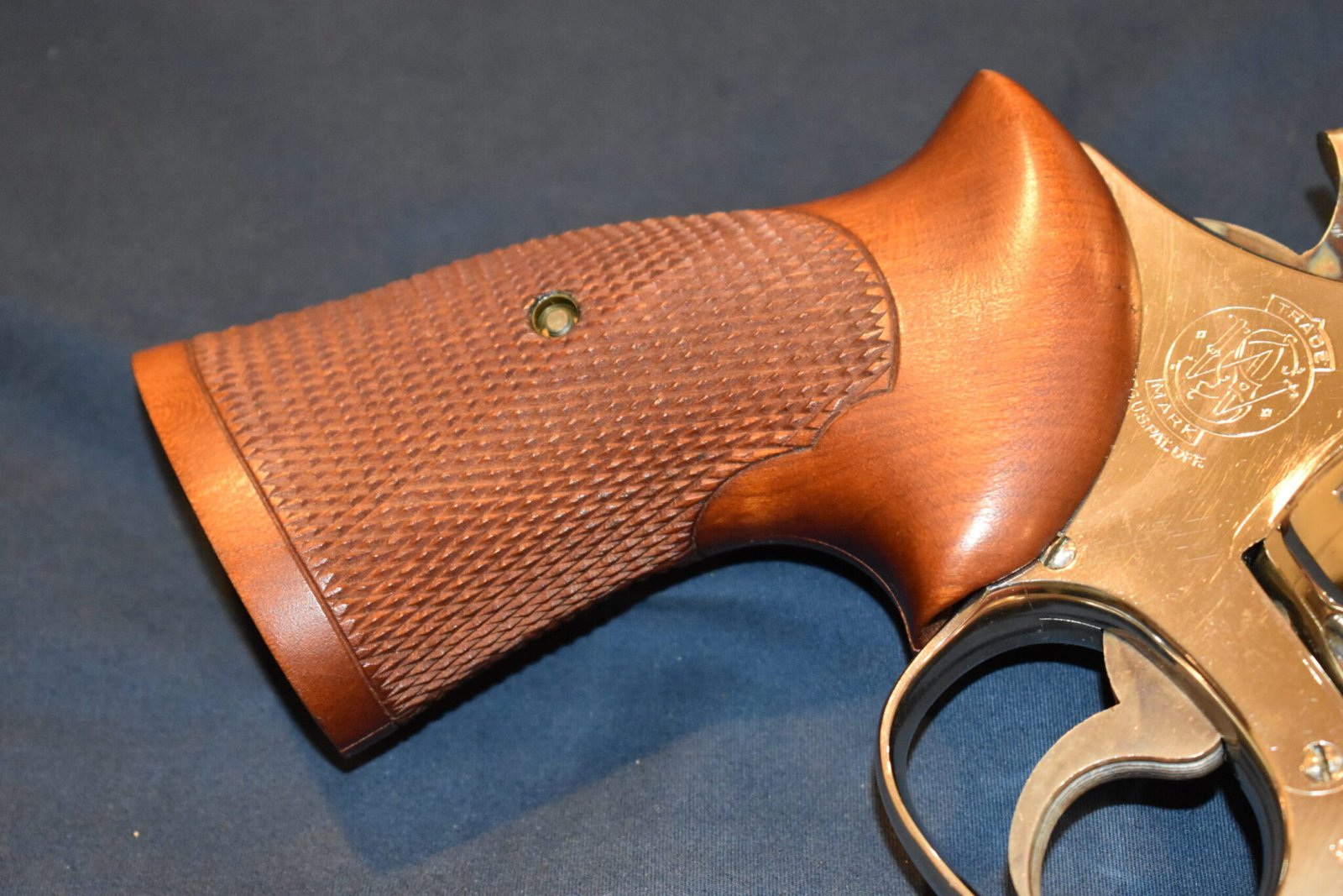 SMITH & WESSON N FRAME LEW SANDERSON CHERRY CUSTOM GRIPS SWNLS4 - Image 5