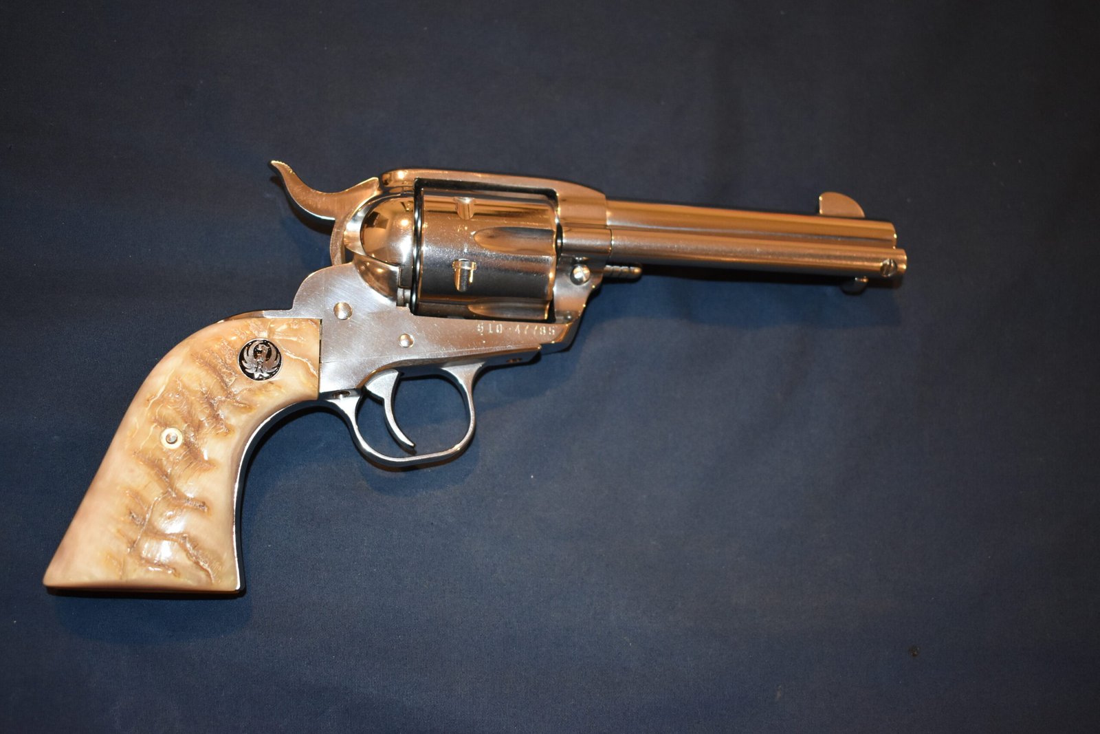 RUGER NEW VAQUERO PREMIUM GRADE RAMS HORN GRIPS RNVRH9 - Image 7