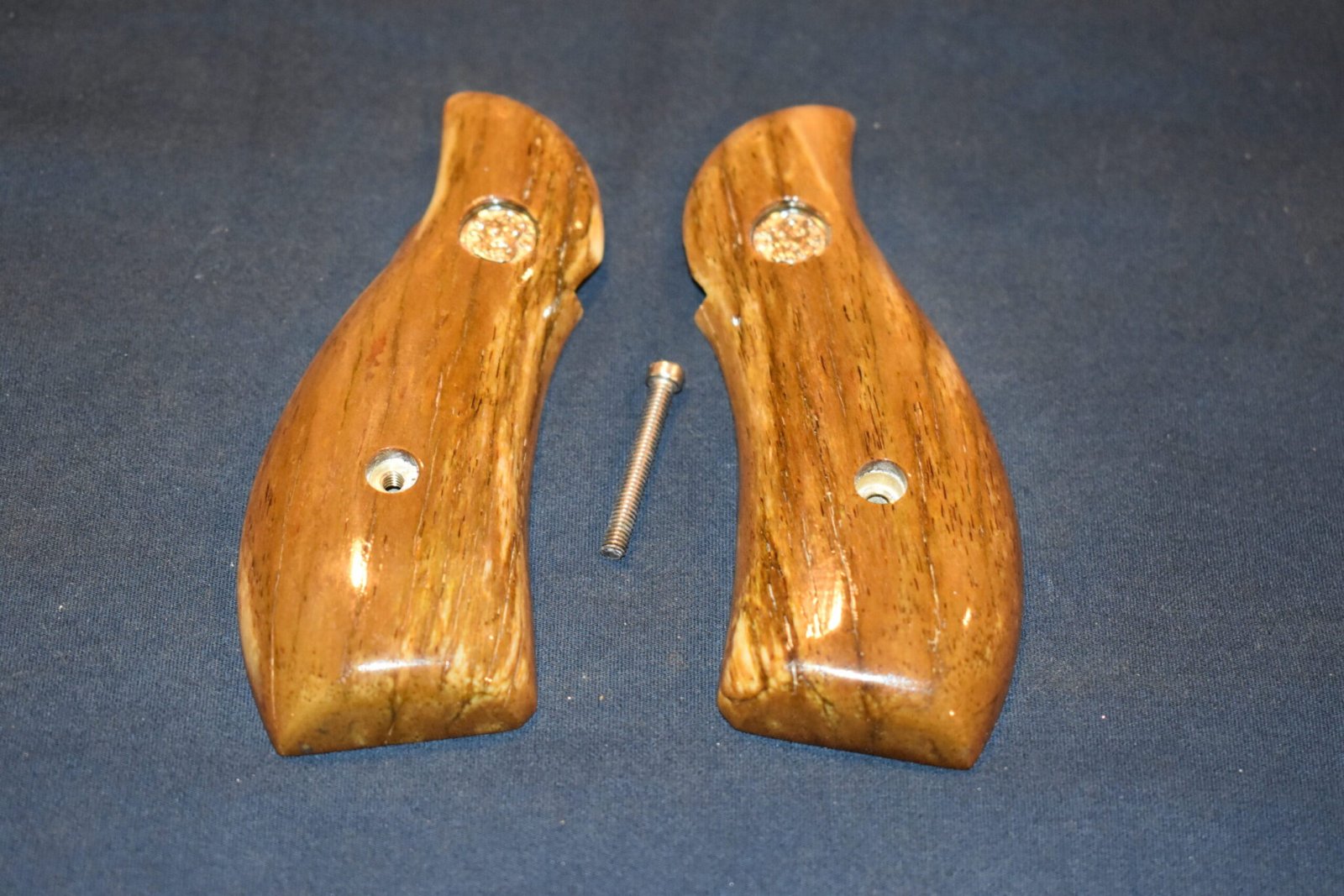 SMITH & WESSON K OR L FRAME ROUND BUTT GIRAFFE BONE GRIPS KRBGB9 - Image 2