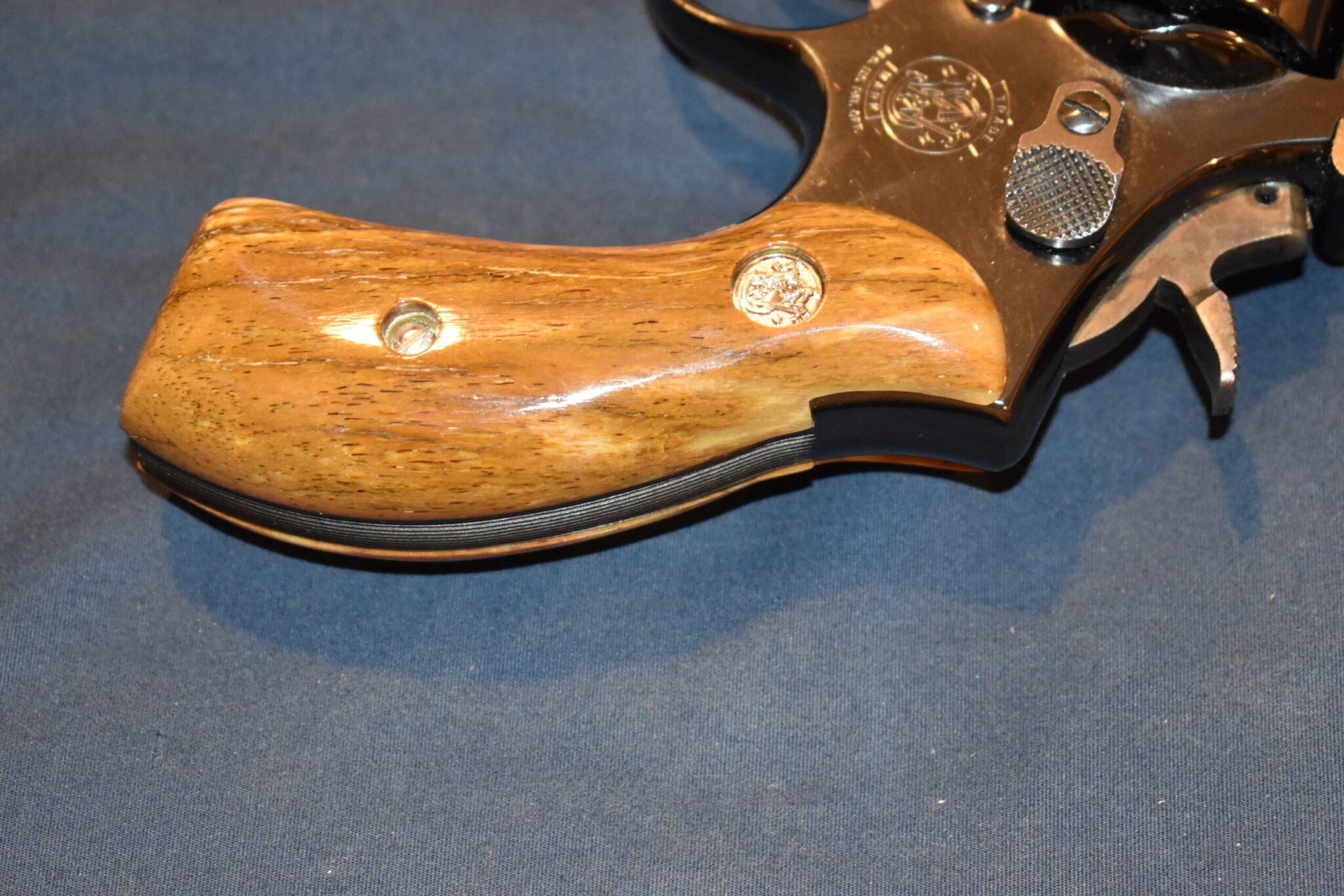 SMITH & WESSON K OR L FRAME ROUND BUTT GIRAFFE BONE GRIPS KRBGB9 - Image 5