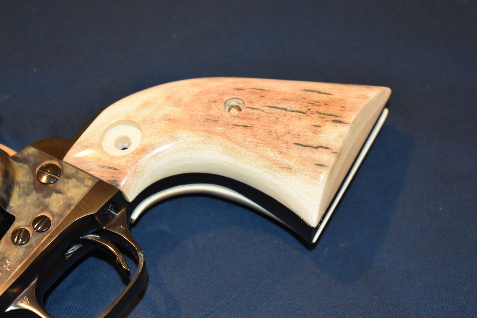 COLT SINGLE ACTION ARMY (S.A.A.) MAMMOTH IVORY GRIPS SAAMI5 - Image 14