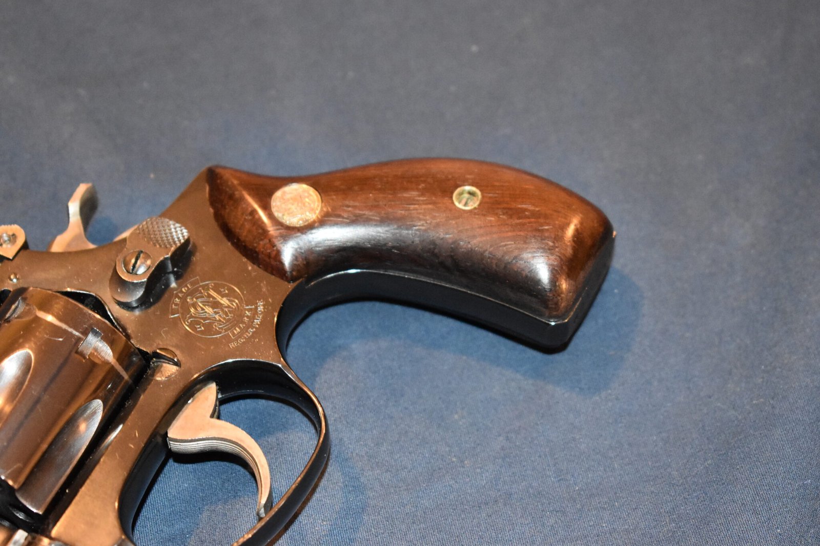 SMITH & WESSON J FRAME ROSEWOOD PRESENTATION MAGNA GRIPS JPM1 - Image 12