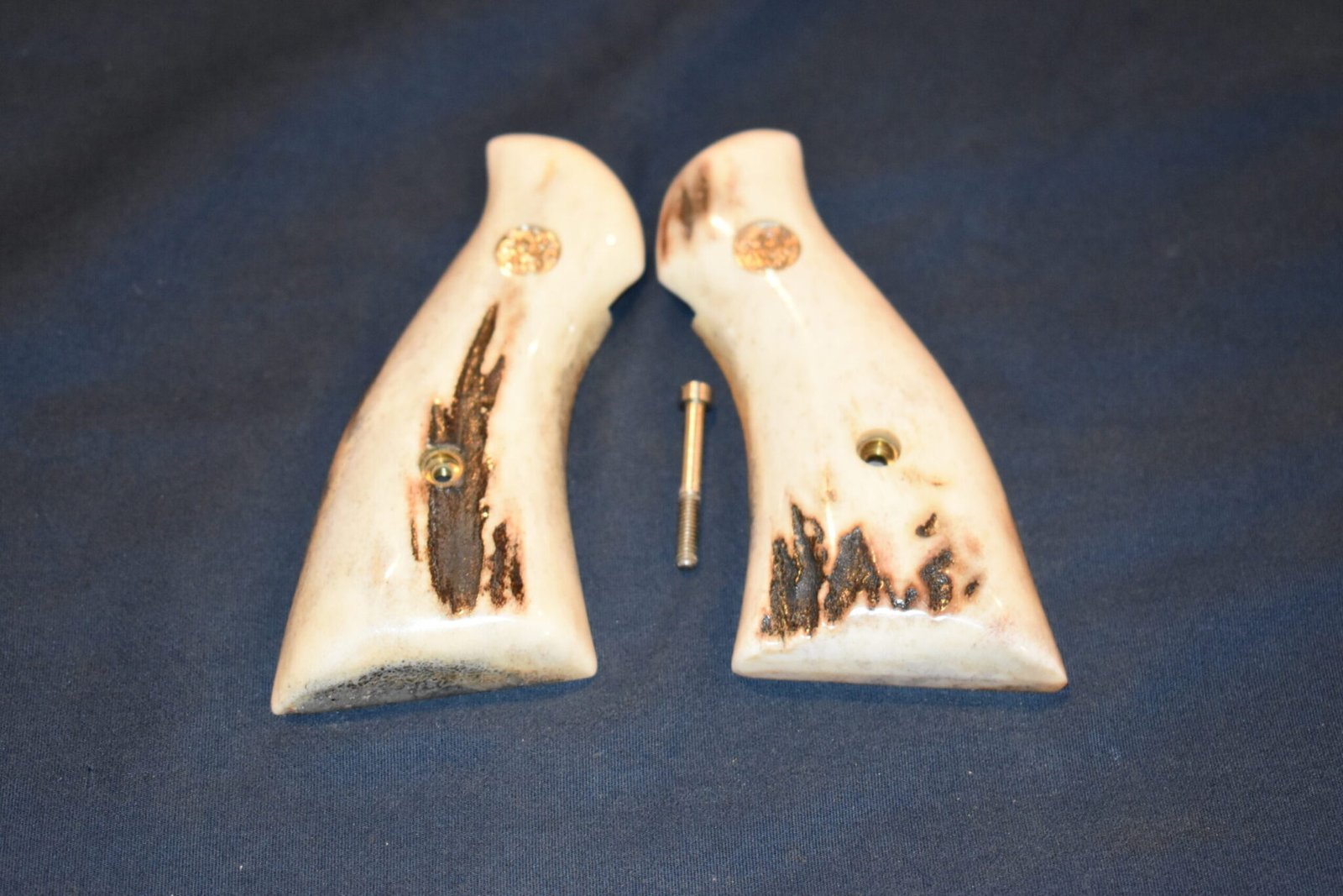 SMITH & WESSON K FRAME SQUARE BUTT SAMBAR STAG GRIPS KSQSS15 - Image 2