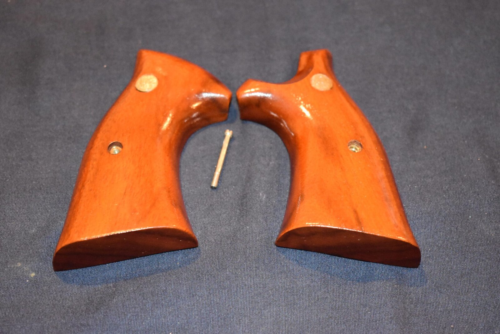 SMITH & WESSON FACTORY K FRAME PRESENTATION TARGET GRIPS KPT14 - Image 2