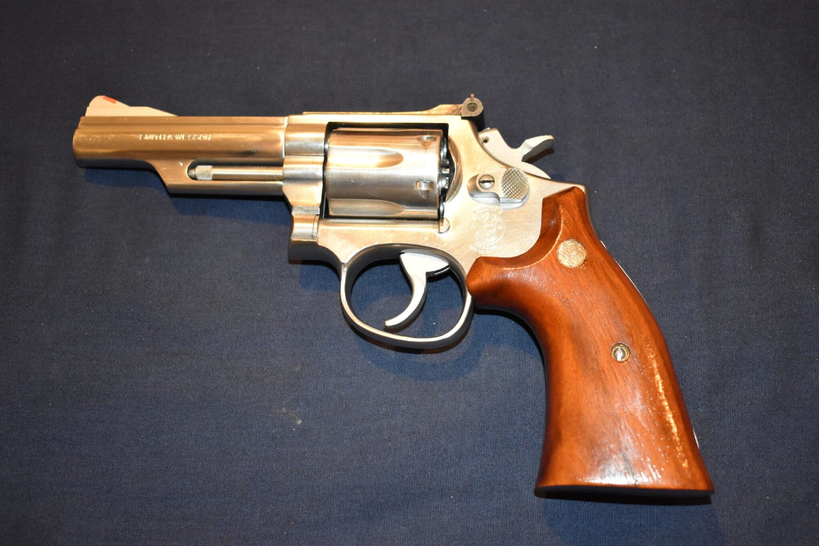 SMITH & WESSON FACTORY K FRAME PRESENTATION TARGET GRIPS KPT14 - Image 4