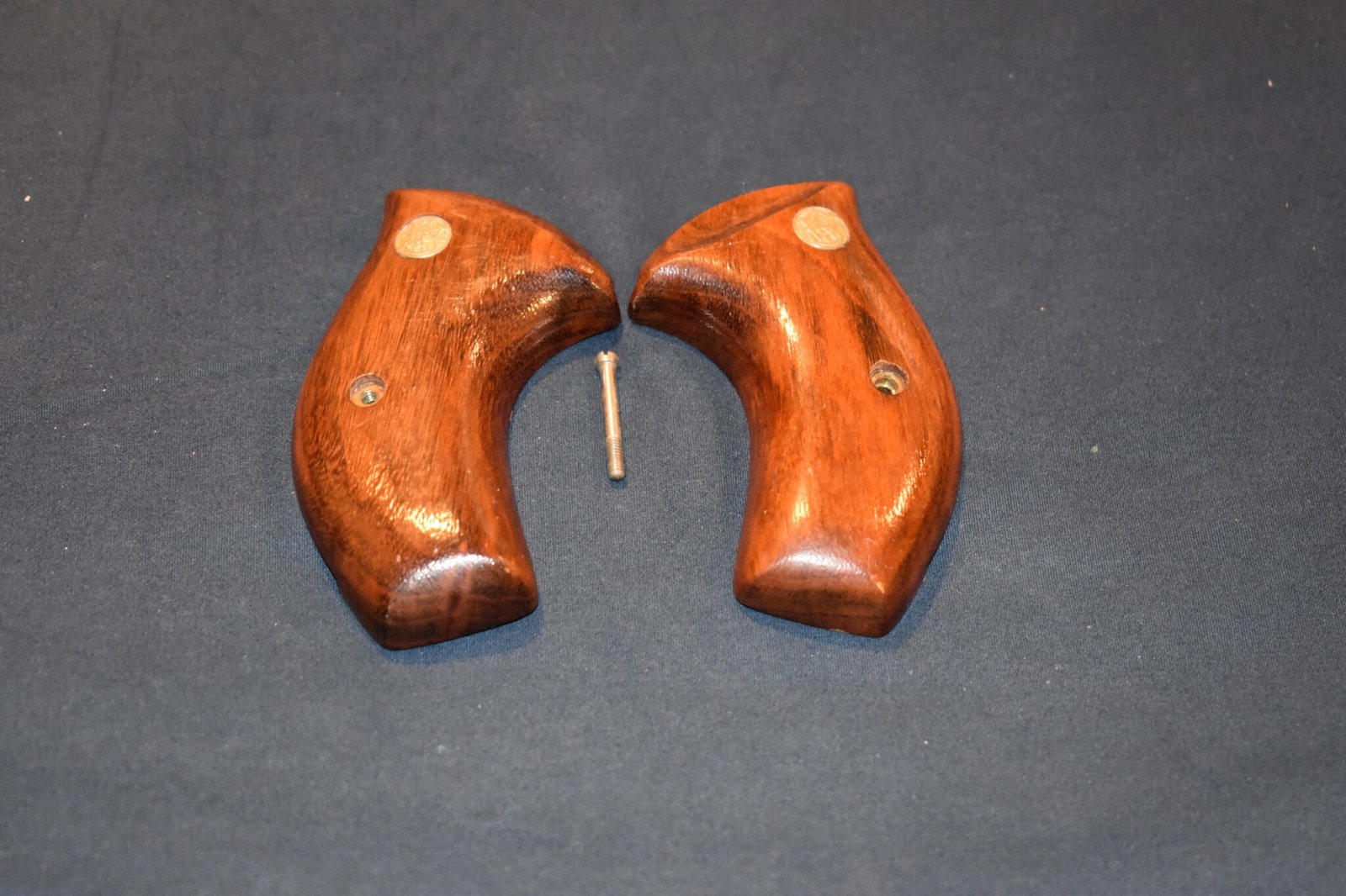 SMITH & WESSON J FRAME ROUND BUTT TARGET GRIP JRBT4 - Image 2