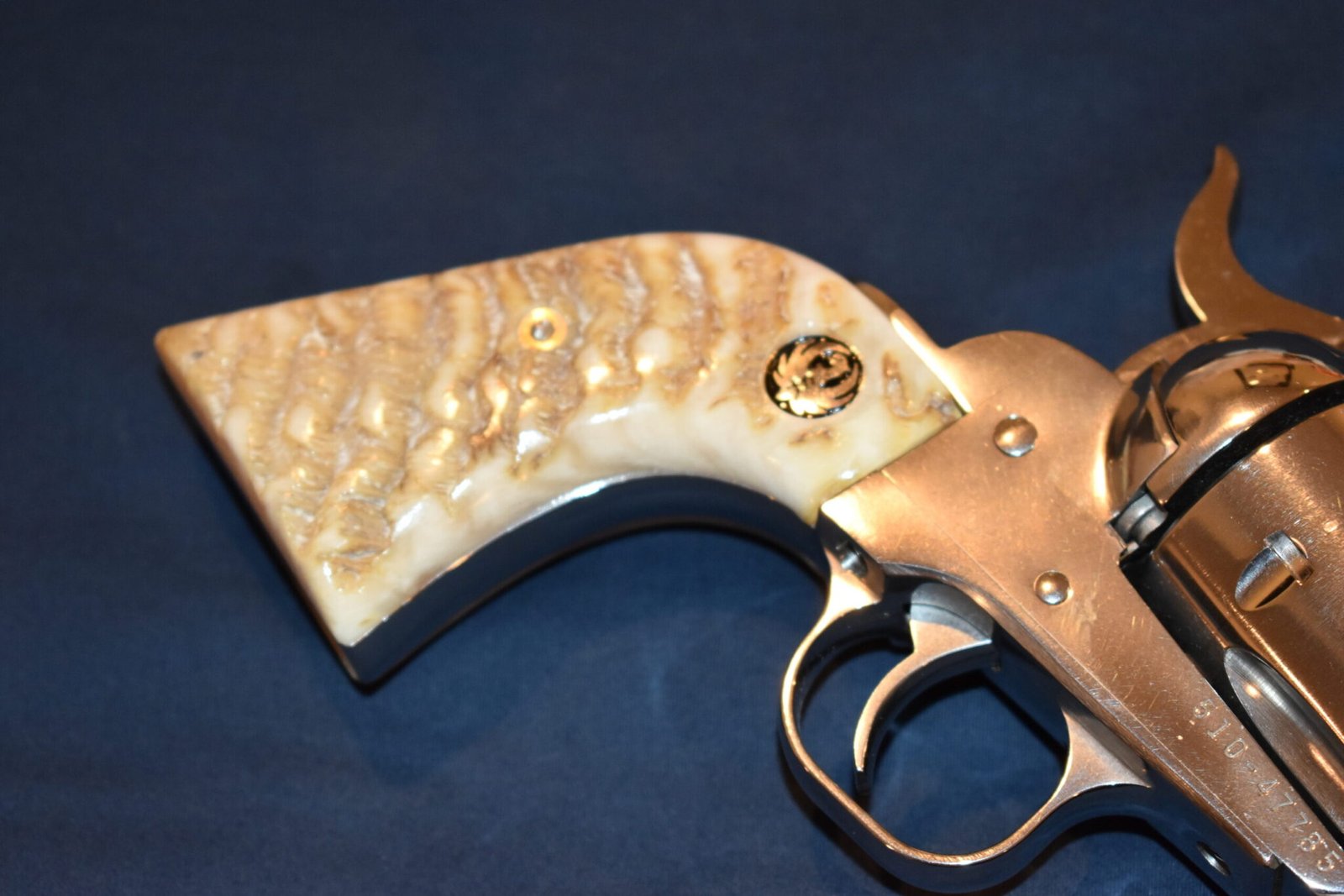 RUGER NEW VAQUERO PREMIUM GRADE RAMS HORN GRIPS RNVRH10 - Image 11