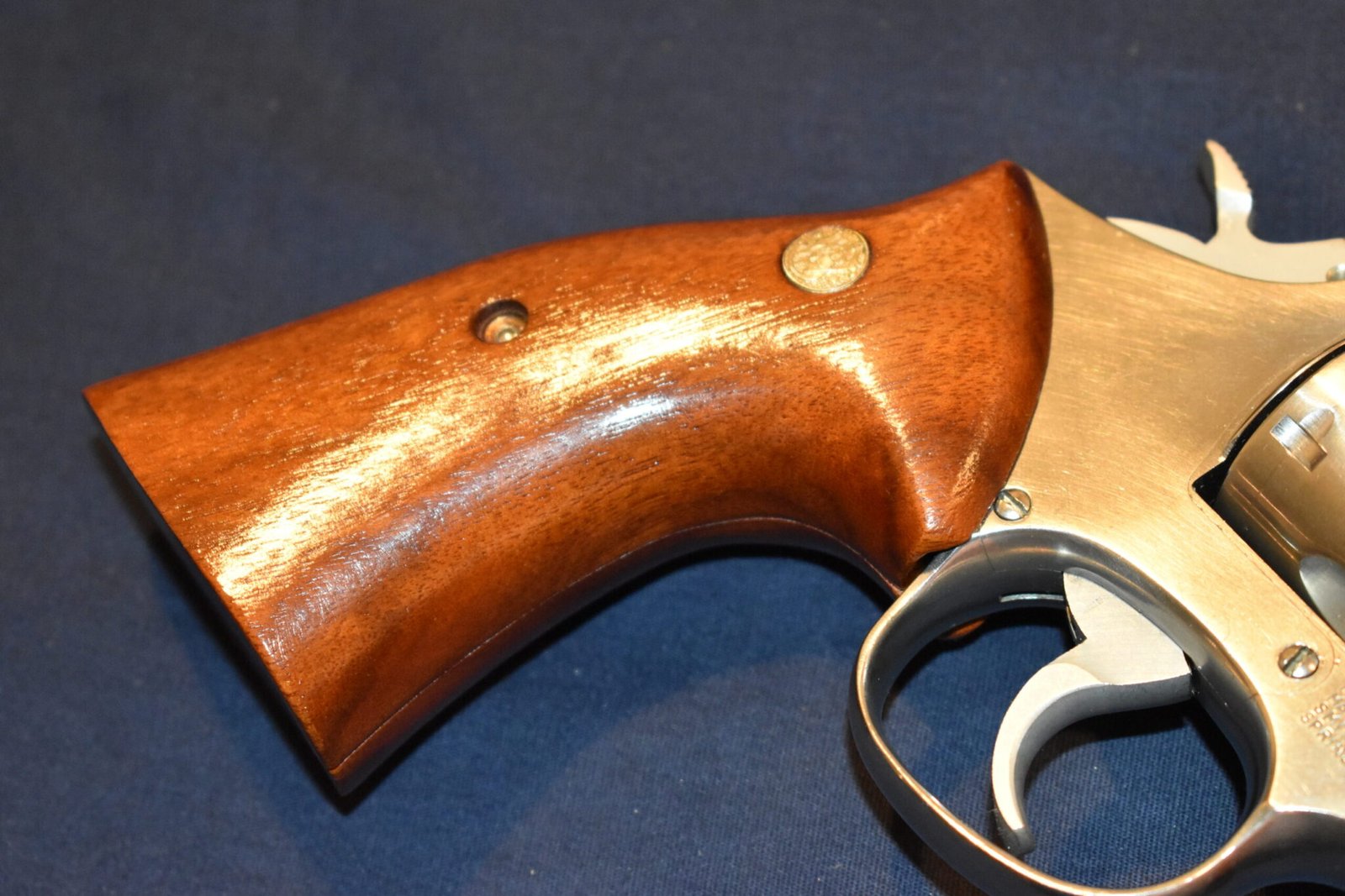 SMITH & WESSON FACTORY K FRAME PRESENTATION TARGET GRIPS KPT14 - Image 11