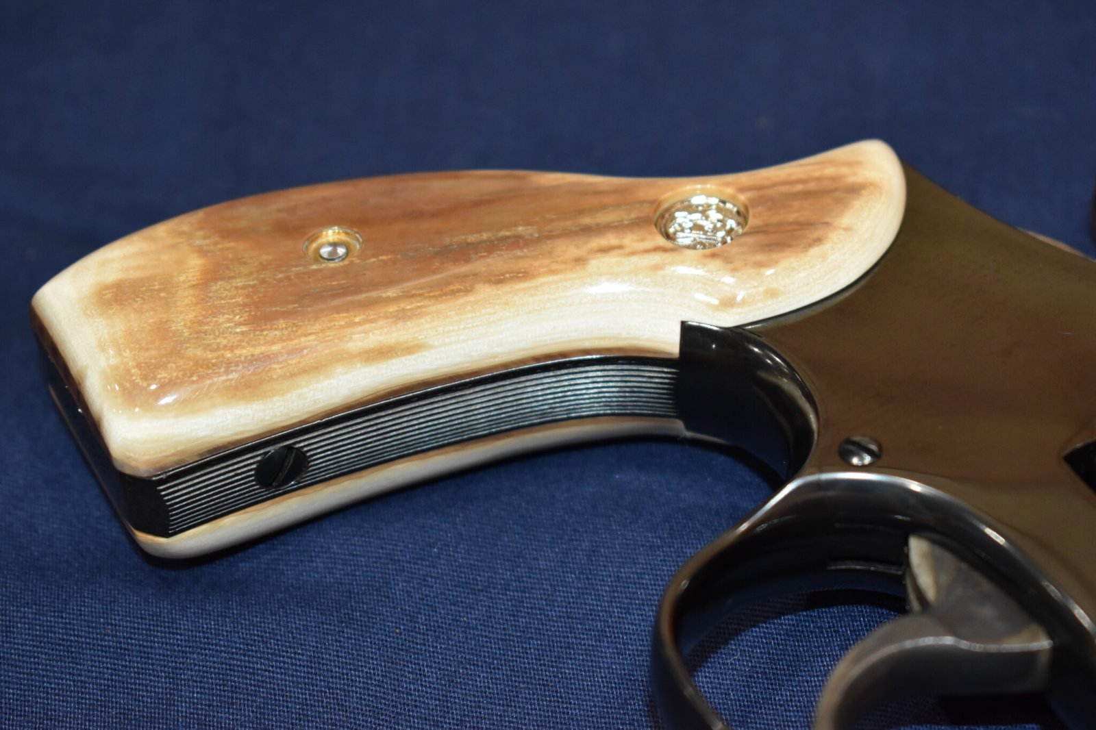 SMITH & WESSON K OR L FRAME MAMMOTH IVORY GRIPS KRBMI4 - Image 12