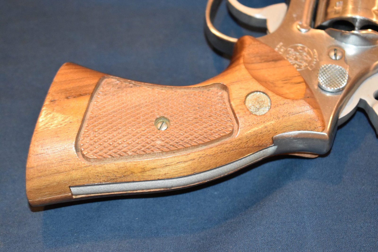 SMITH & WESSON FACTORY K FRAME TARGET GRIPS KCT18 - Image 5