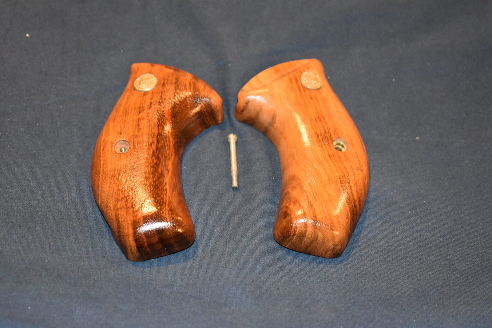 SMITH & WESSON J FRAME ROUND BUTT TARGET GRIP JRBT3 - Image 2