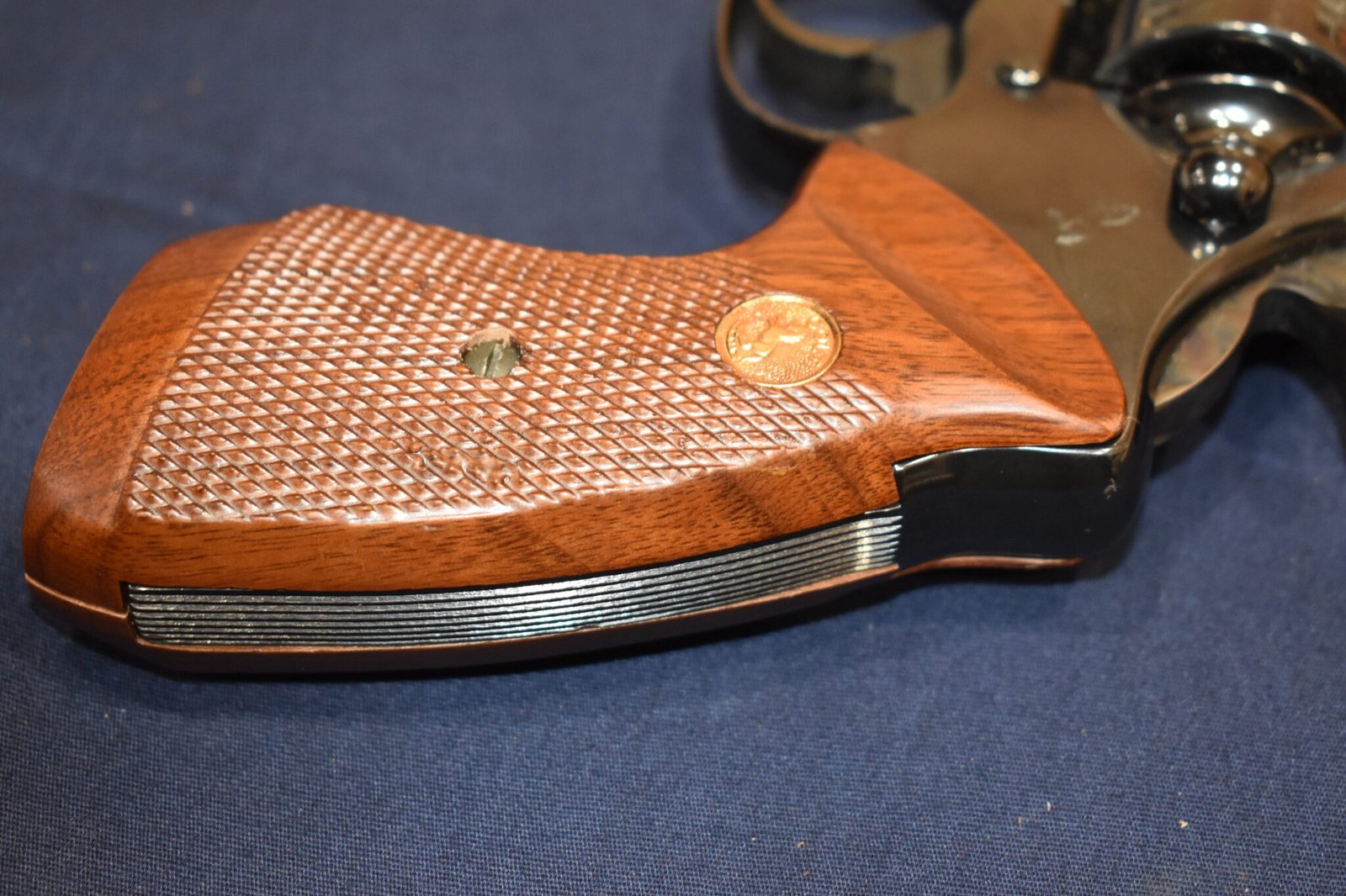 COLT TROOPER MK III FACTORY TARGET GRIPS TMK3-9 - Image 5