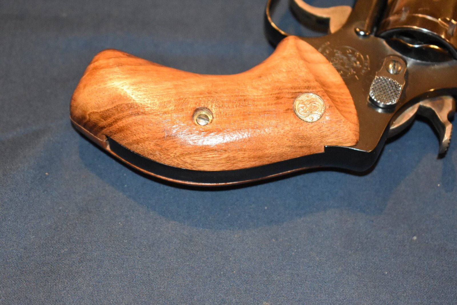 SMITH & WESSON J FRAME ROUND BUTT TARGET GRIP JRBT3 - Image 5