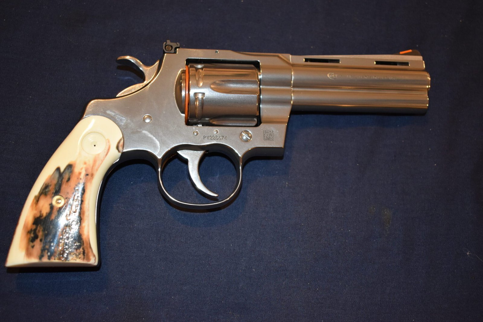 COLT PYTHON FOSSILIZED WALRUS IVORY GRIPS FWIP3 - Image 7