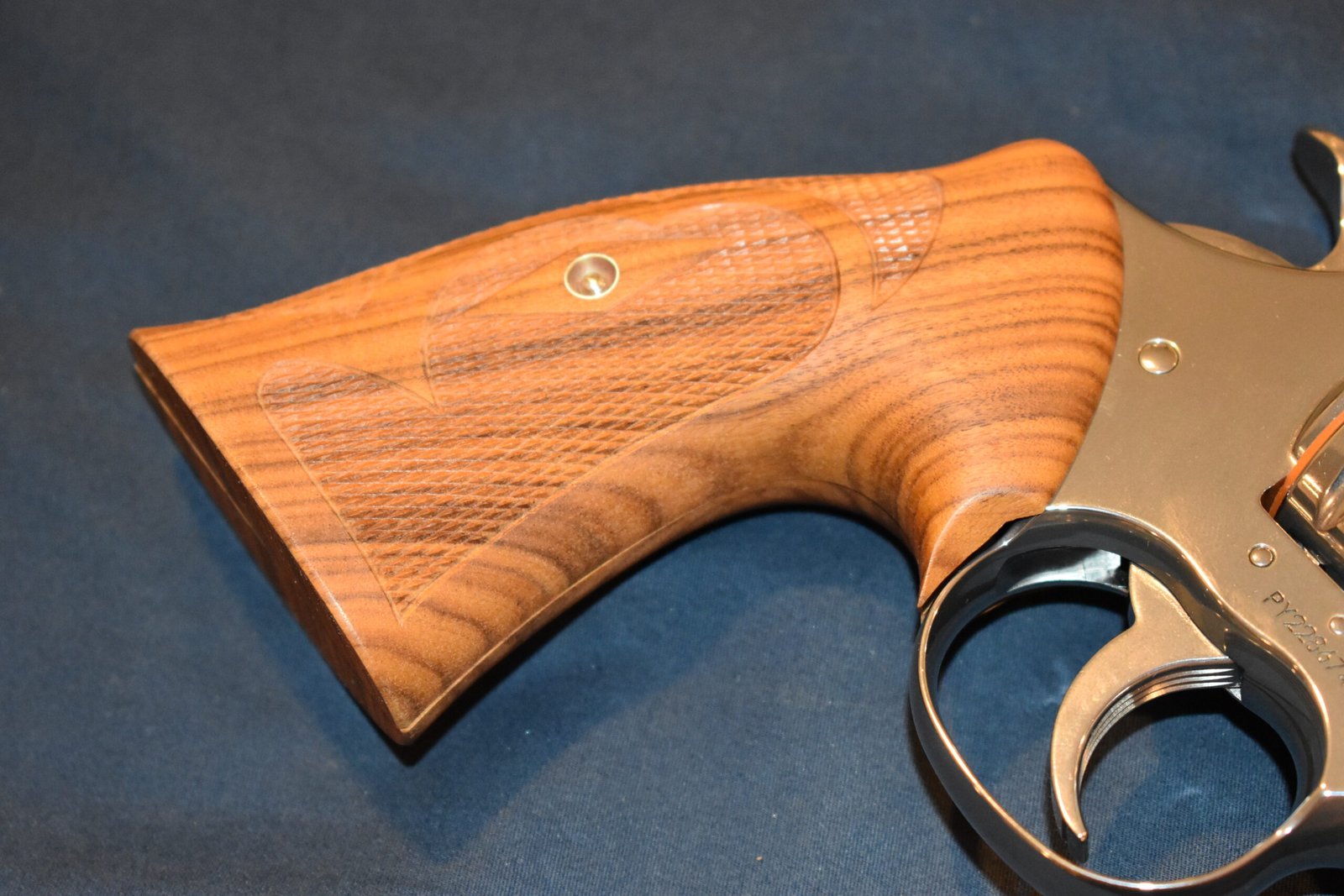 KEITH BROWN COLT PYTHON ROPER STYLE GRIPS KBCP5 - Image 11