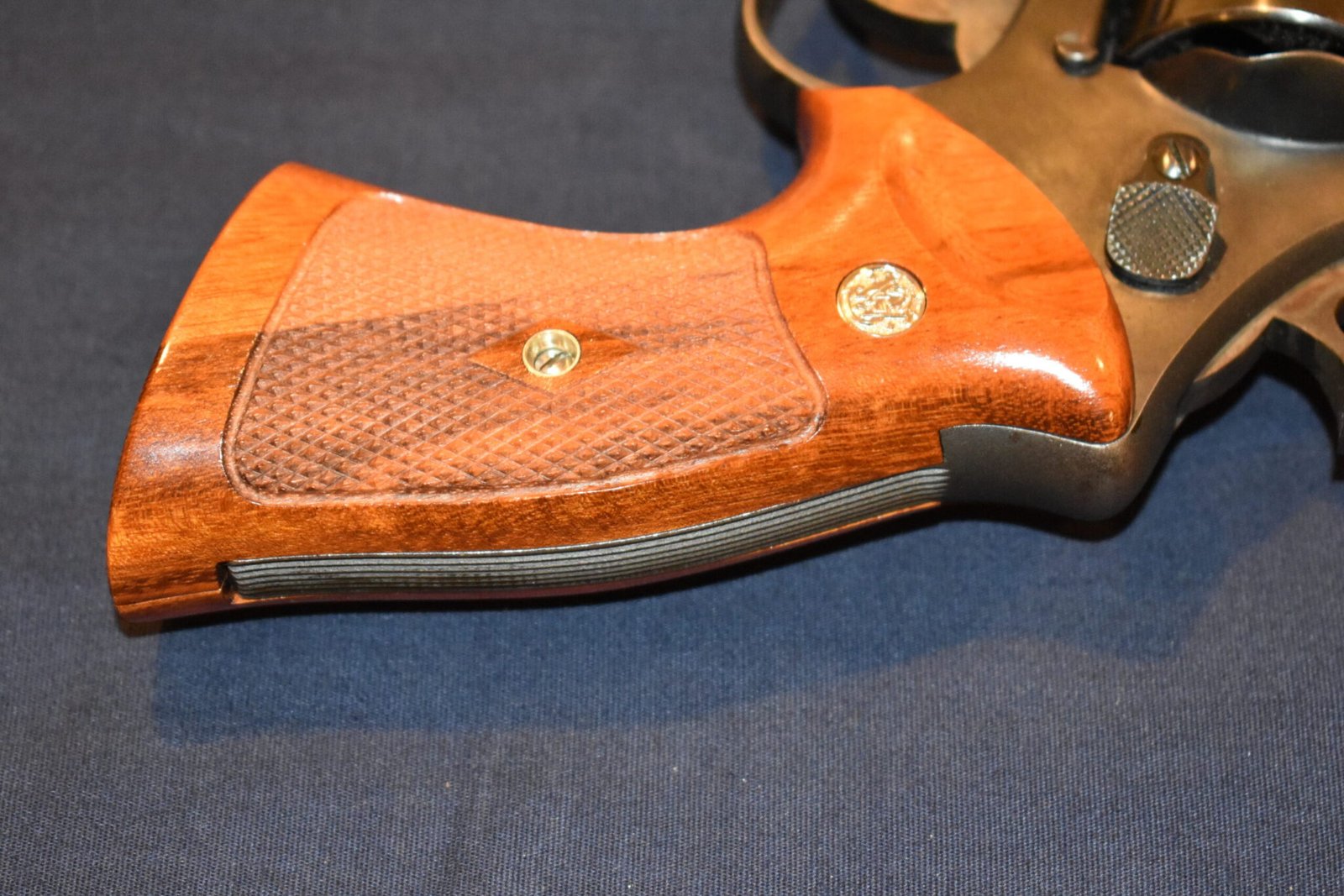 KEITH BROWN CUSTOM SMITH & WESSON N FRAME "COKE BOTTLE" GRIPS KBNCB1 - Image 5