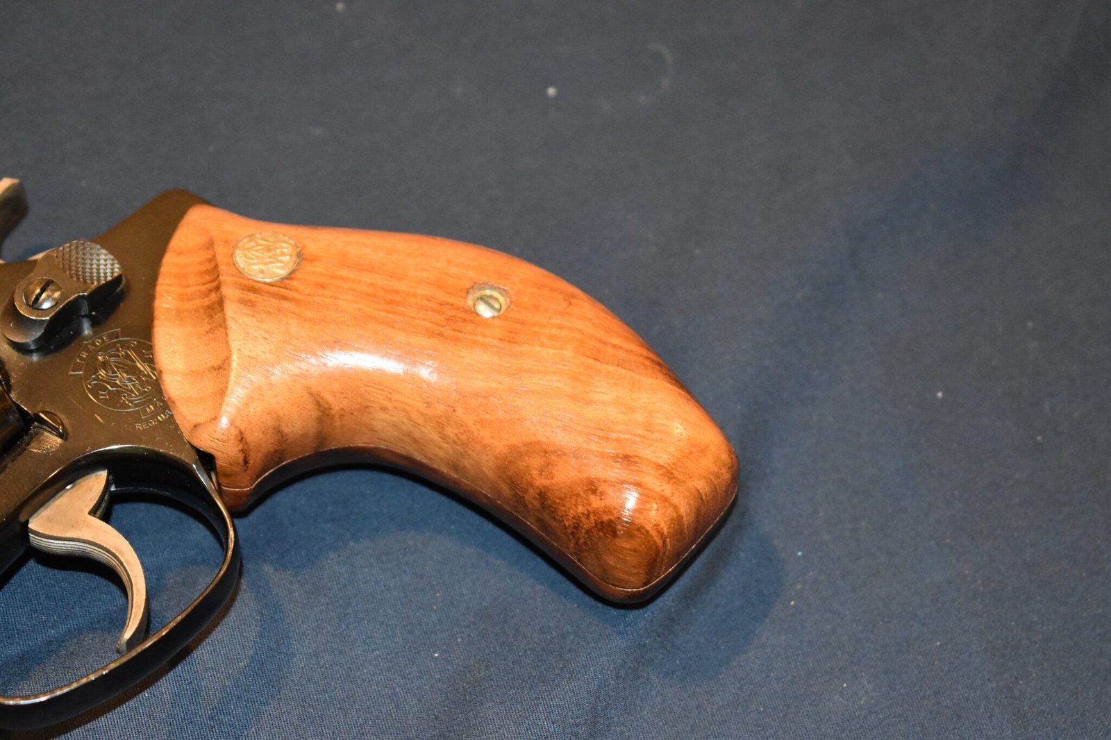 SMITH & WESSON J FRAME ROUND BUTT TARGET GRIP JRBT3 - Image 12