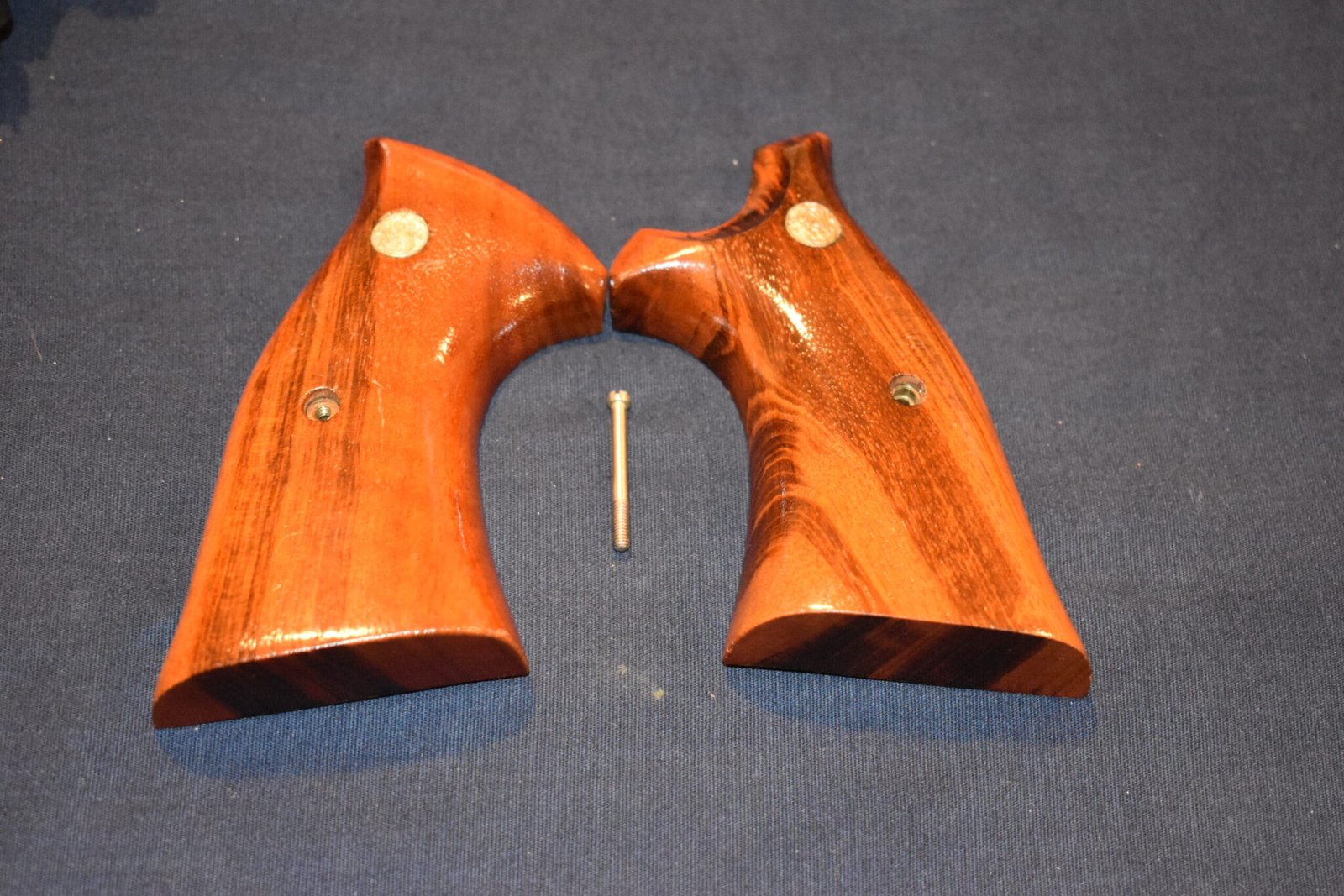 SMITH & WESSON FACTORY K FRAME PRESENTATION TARGET GRIPS KPT16 - Image 2