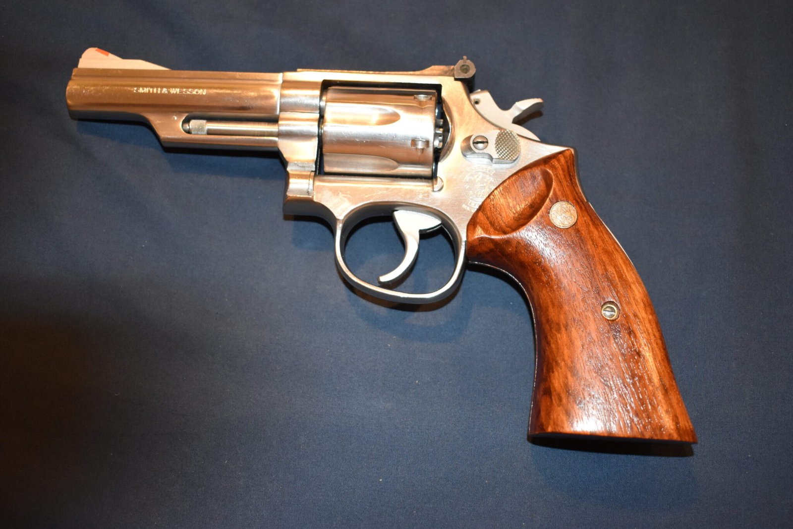 SMITH & WESSON FACTORY K FRAME PRESENTATION TARGET GRIPS KPT17 - Image 4