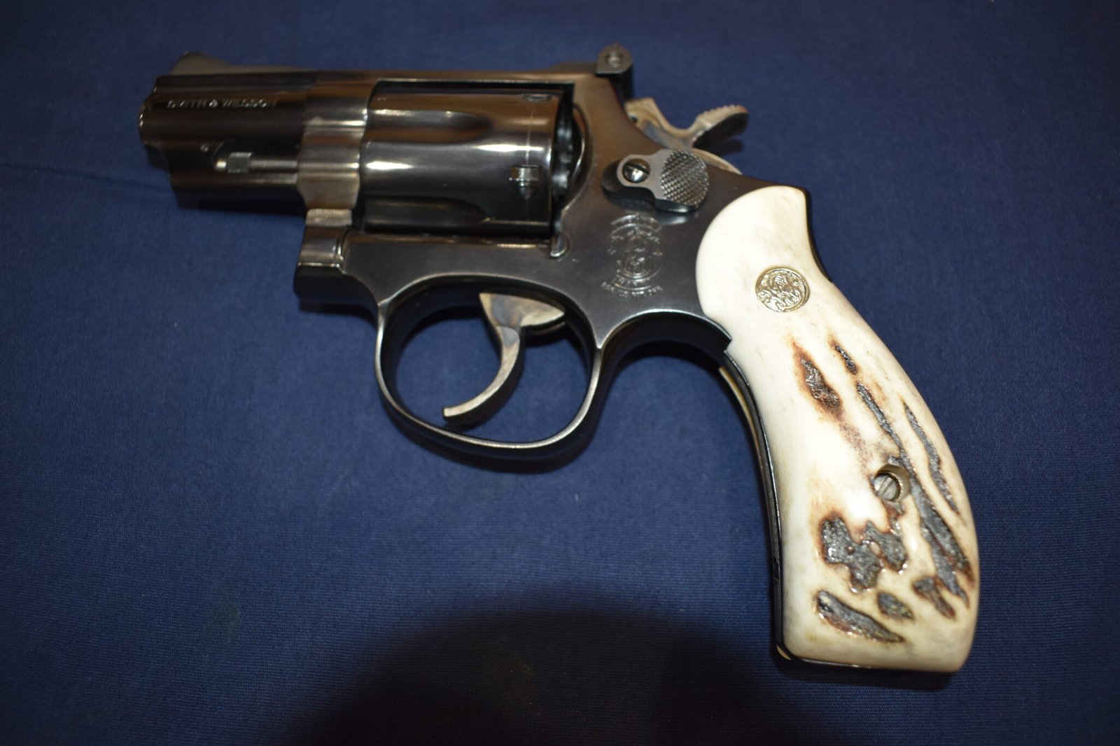 SMITH & WESSON K FRAME ROUND BUTT VINTAGE SAMBAR STAG KSRB20 - Image 4